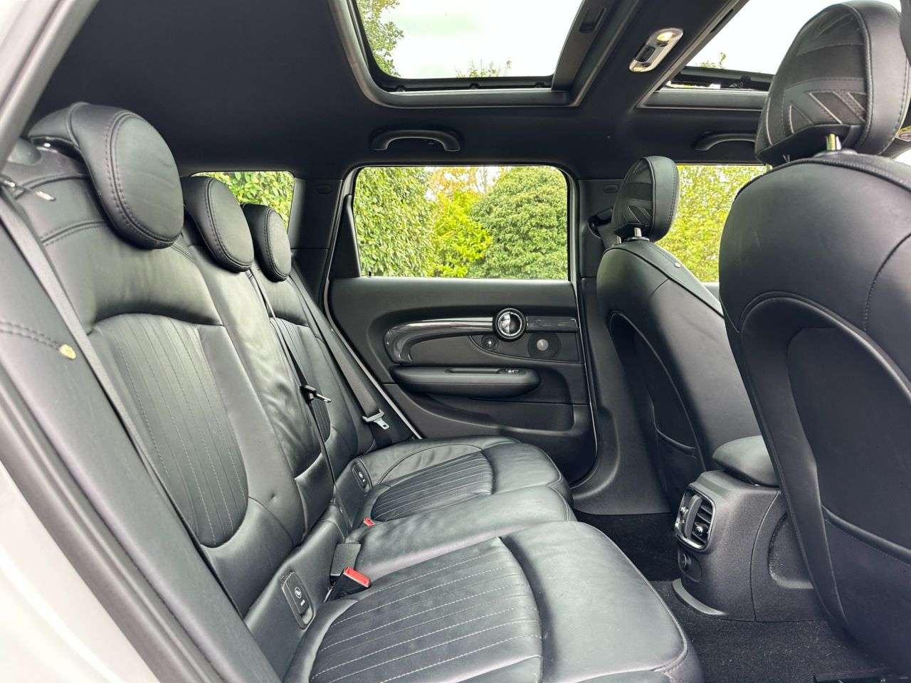 2017 MINI CLUBMAN 2017 MINI CLUBMAN