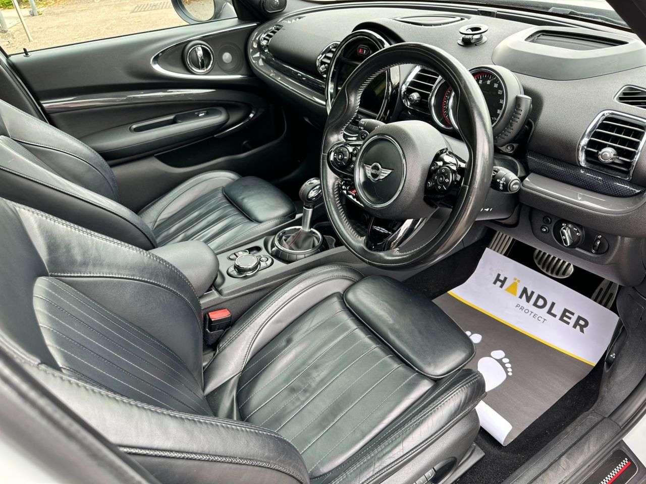 2017 MINI CLUBMAN 2017 MINI CLUBMAN