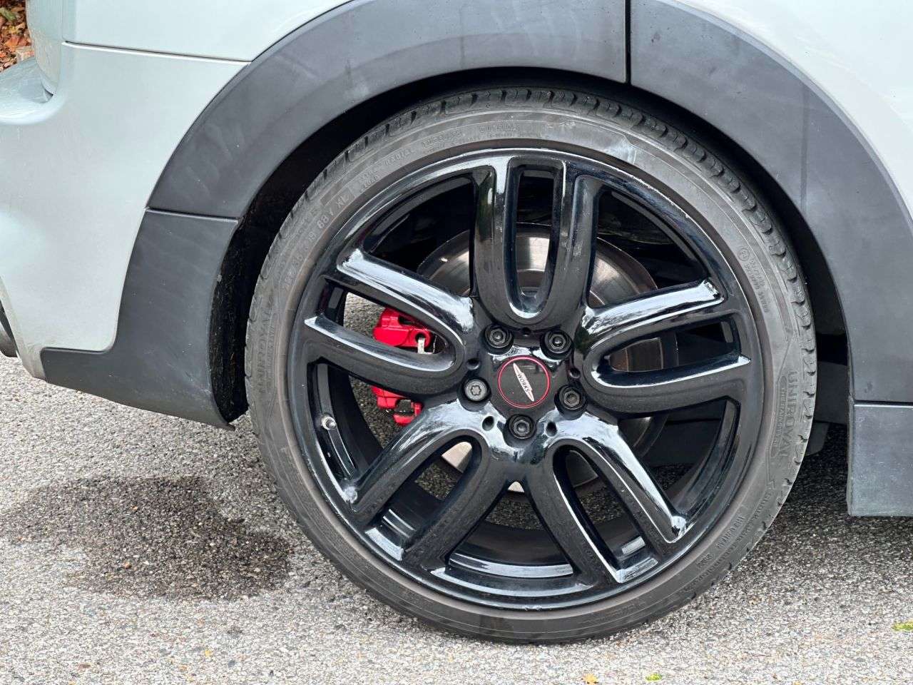 2017 MINI CLUBMAN 2017 MINI CLUBMAN