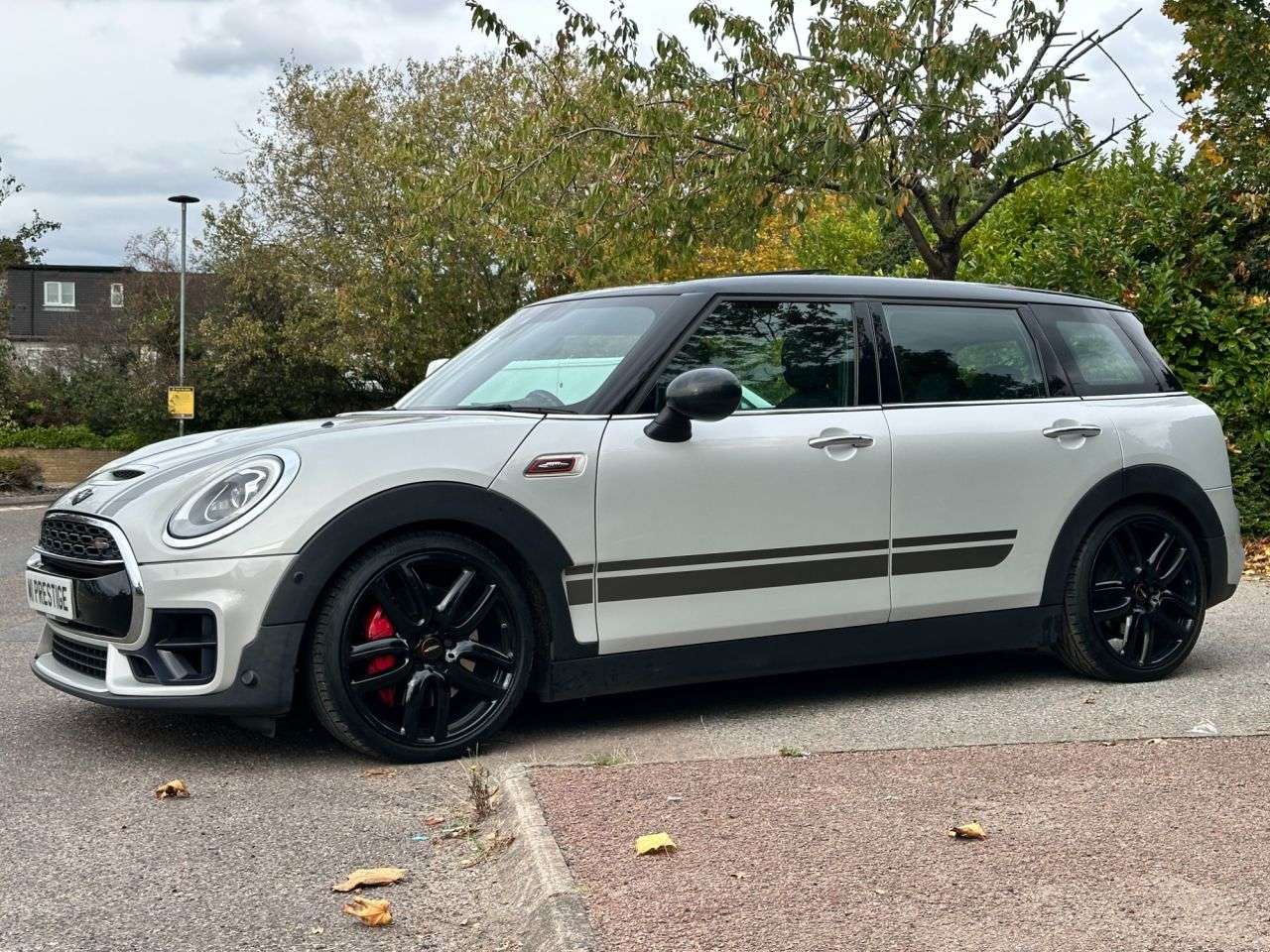 2017 MINI CLUBMAN 2017 MINI CLUBMAN