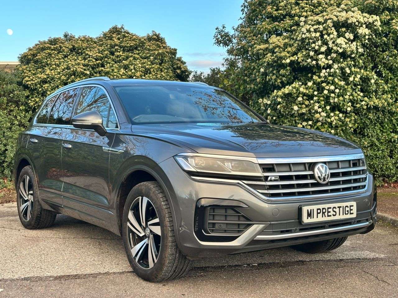 A 2020 VOLKSWAGEN TOUAREG 3.0 TDI V6 R-Line Tech SUV 5dr Diesel Tiptronic 4Motion Euro 6 (s/s) (286 p A 2020 VOLKSWAGEN TOUAREG 3.0 TDI V6 R-Line Tech SUV 5dr Diesel Tiptronic 4Motion Euro 6 (s/s) (286 p