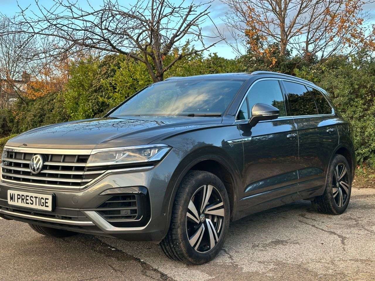 A 2020 VOLKSWAGEN TOUAREG 3.0 TDI V6 R-Line Tech SUV 5dr Diesel Tiptronic 4Motion Euro 6 (s/s) (286 p A 2020 VOLKSWAGEN TOUAREG 3.0 TDI V6 R-Line Tech SUV 5dr Diesel Tiptronic 4Motion Euro 6 (s/s) (286 p