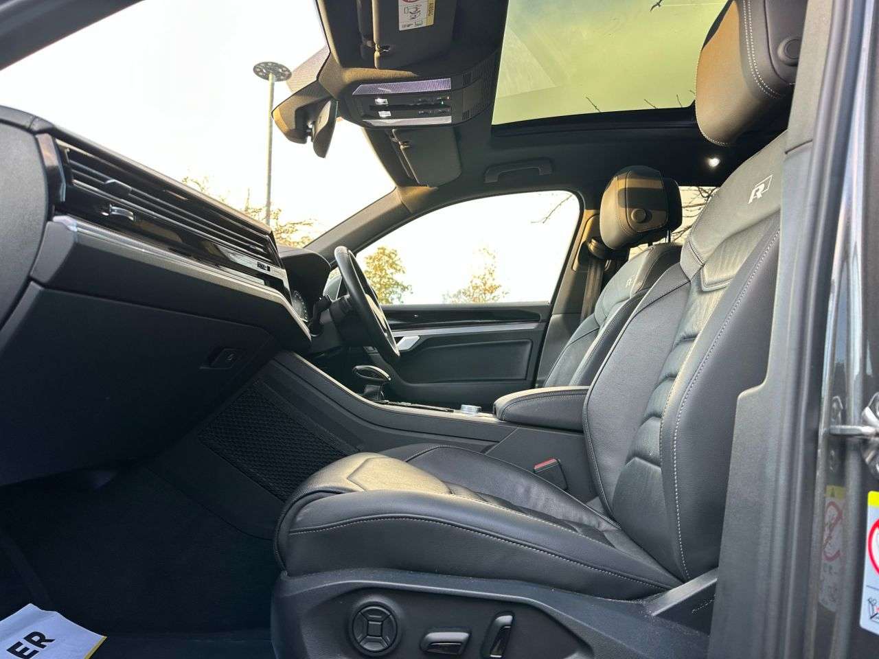 2020 VOLKSWAGEN TOUAREG 2020 VOLKSWAGEN TOUAREG