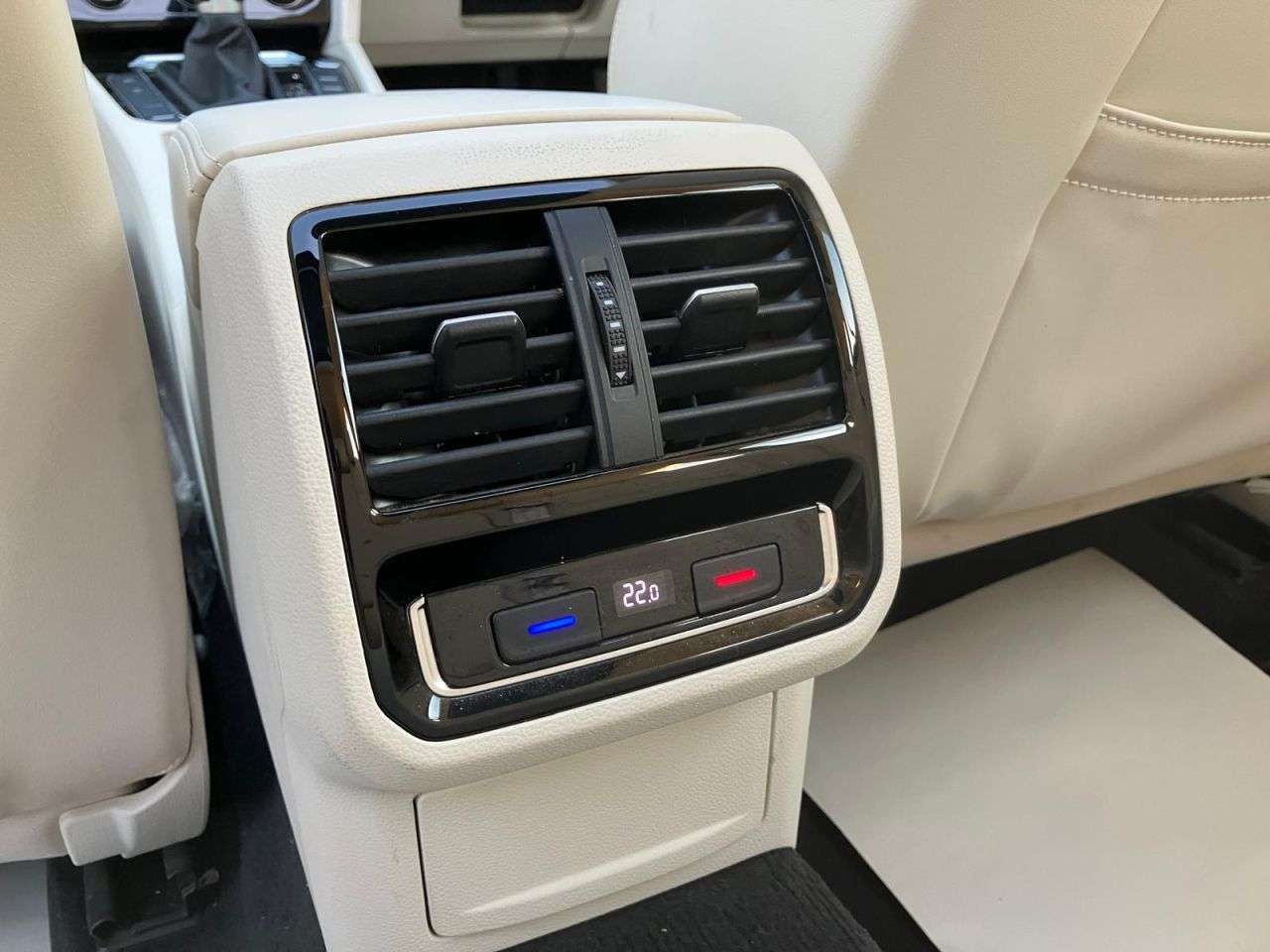 2019 VOLKSWAGEN PASSAT 2019 VOLKSWAGEN PASSAT