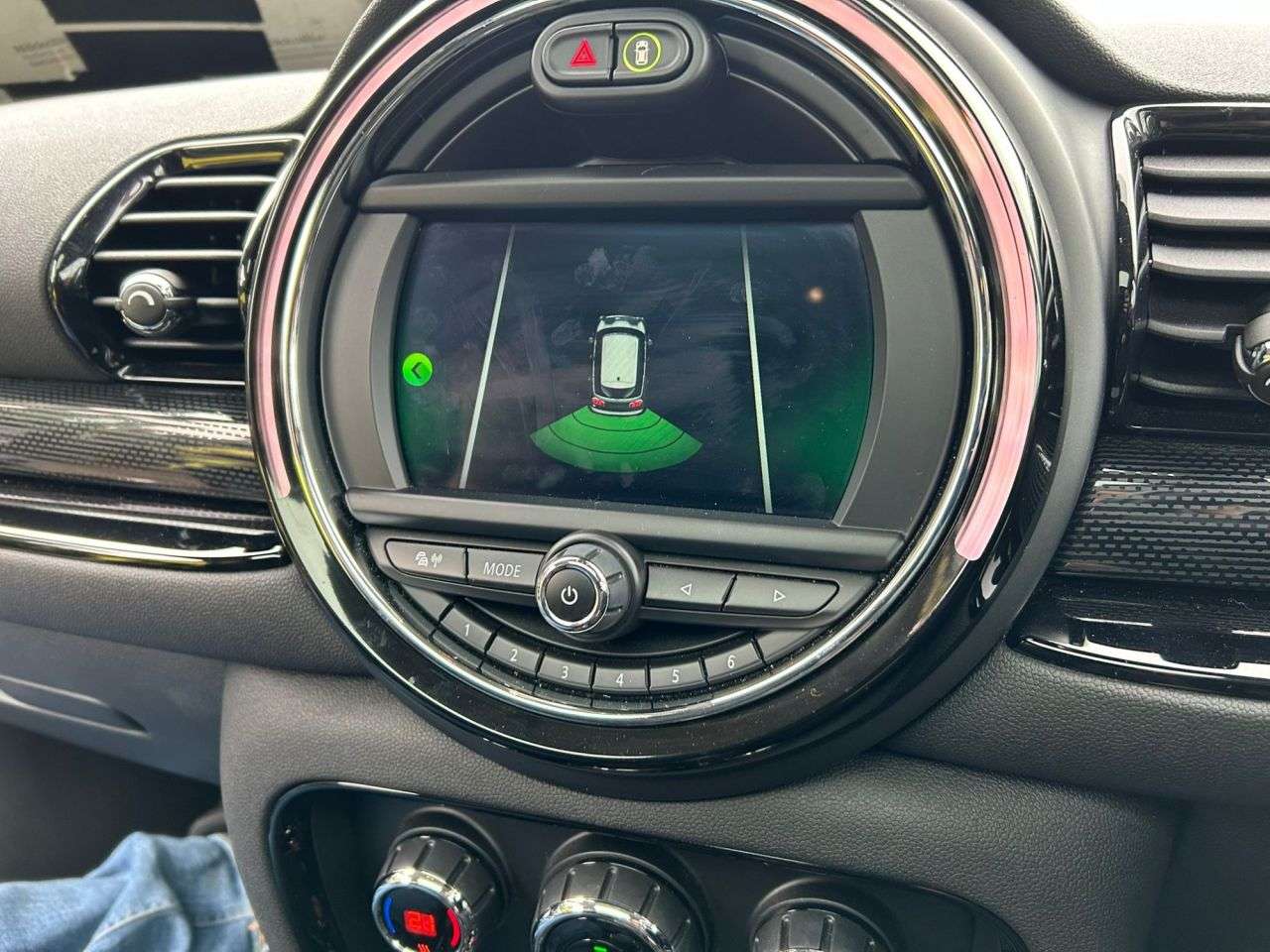 2018 MINI CLUBMAN 2018 MINI CLUBMAN