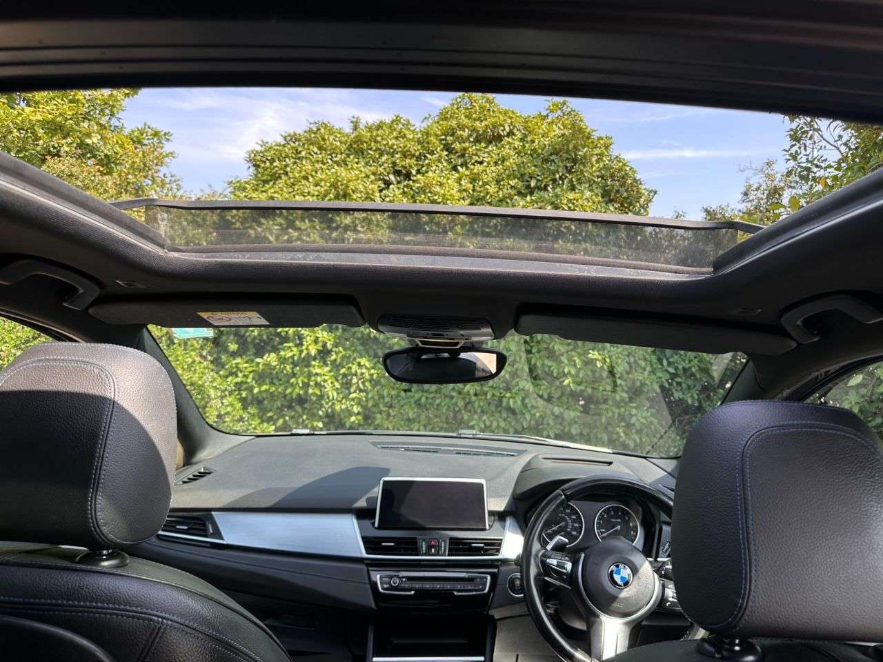 A 2017 BMW 2 SERIES GRAN TOURER 2.0 220i M Sport MPV 5dr Petrol Auto Euro 6 (s/s) (192 ps) M SPORT PACK-18& A 2017 BMW 2 SERIES GRAN TOURER 2.0 220i M Sport MPV 5dr Petrol Auto Euro 6 (s/s) (192 ps) M SPORT PACK-18&