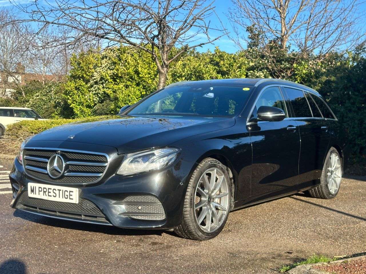 A 2019 MERCEDES-BENZ E-CLASS 2.9 E350d AMG Line Edition (Premium Plus) Estate 5dr Diesel G-Tronic+ Euro A 2019 MERCEDES-BENZ E-CLASS 2.9 E350d AMG Line Edition (Premium Plus) Estate 5dr Diesel G-Tronic+ Euro