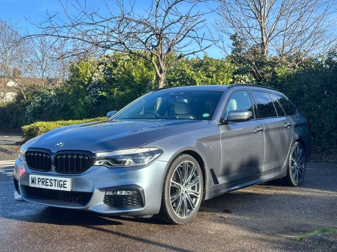 A 2018 BMW 5 SERIES 2.0 530i M Sport Touring 5dr Petrol Auto Euro 6 (s/s) (252 ps) M SPORT PLUS A 2018 BMW 5 SERIES 2.0 530i M Sport Touring 5dr Petrol Auto Euro 6 (s/s) (252 ps) M SPORT PLUS