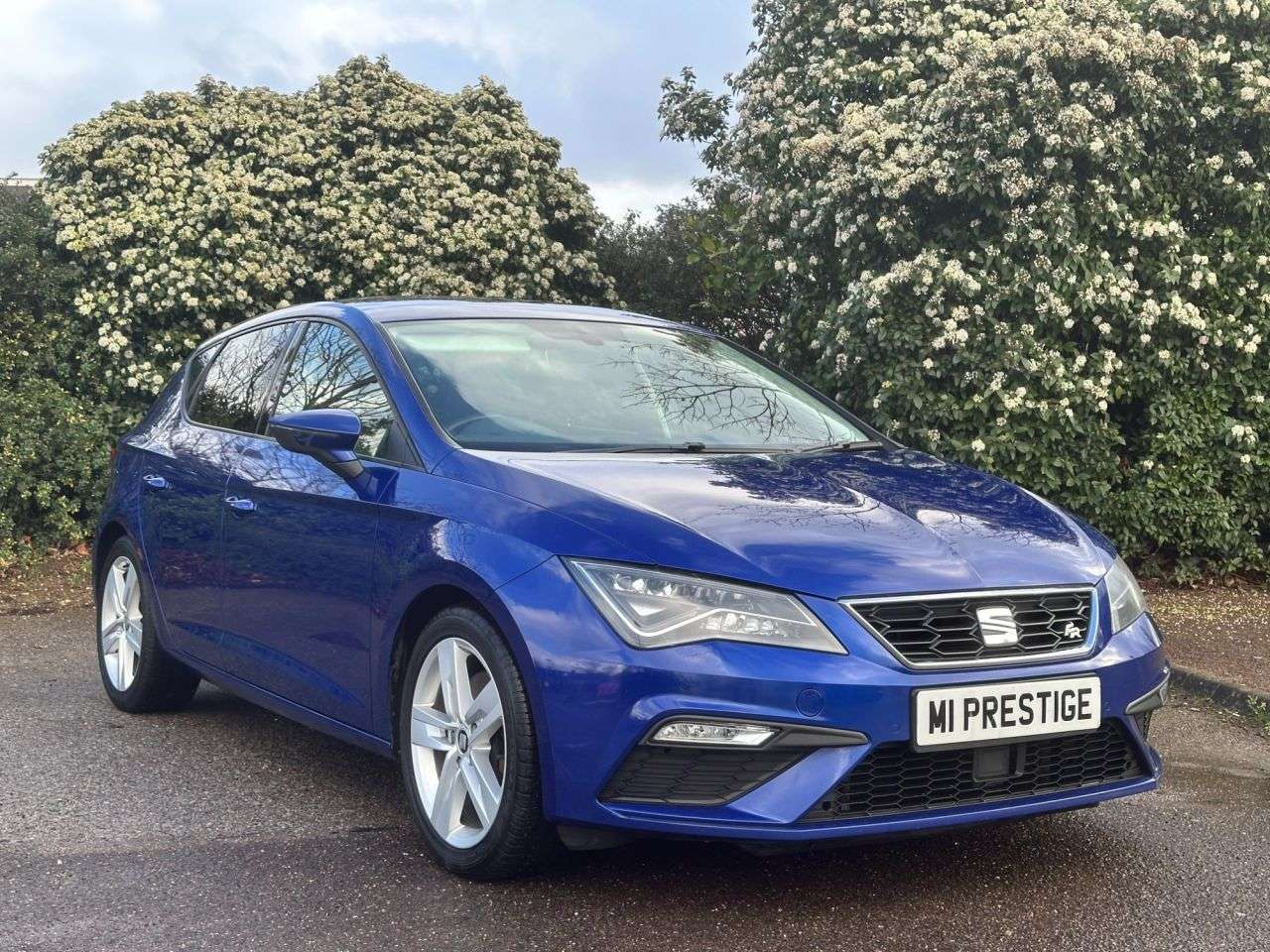 A 2019 SEAT LEON 2.0 TSI FR Hatchback 5dr Petrol DSG Euro 6 (s/s) (190 ps) C/CONTROL-SATNAV- A 2019 SEAT LEON 2.0 TSI FR Hatchback 5dr Petrol DSG Euro 6 (s/s) (190 ps) C/CONTROL-SATNAV-
