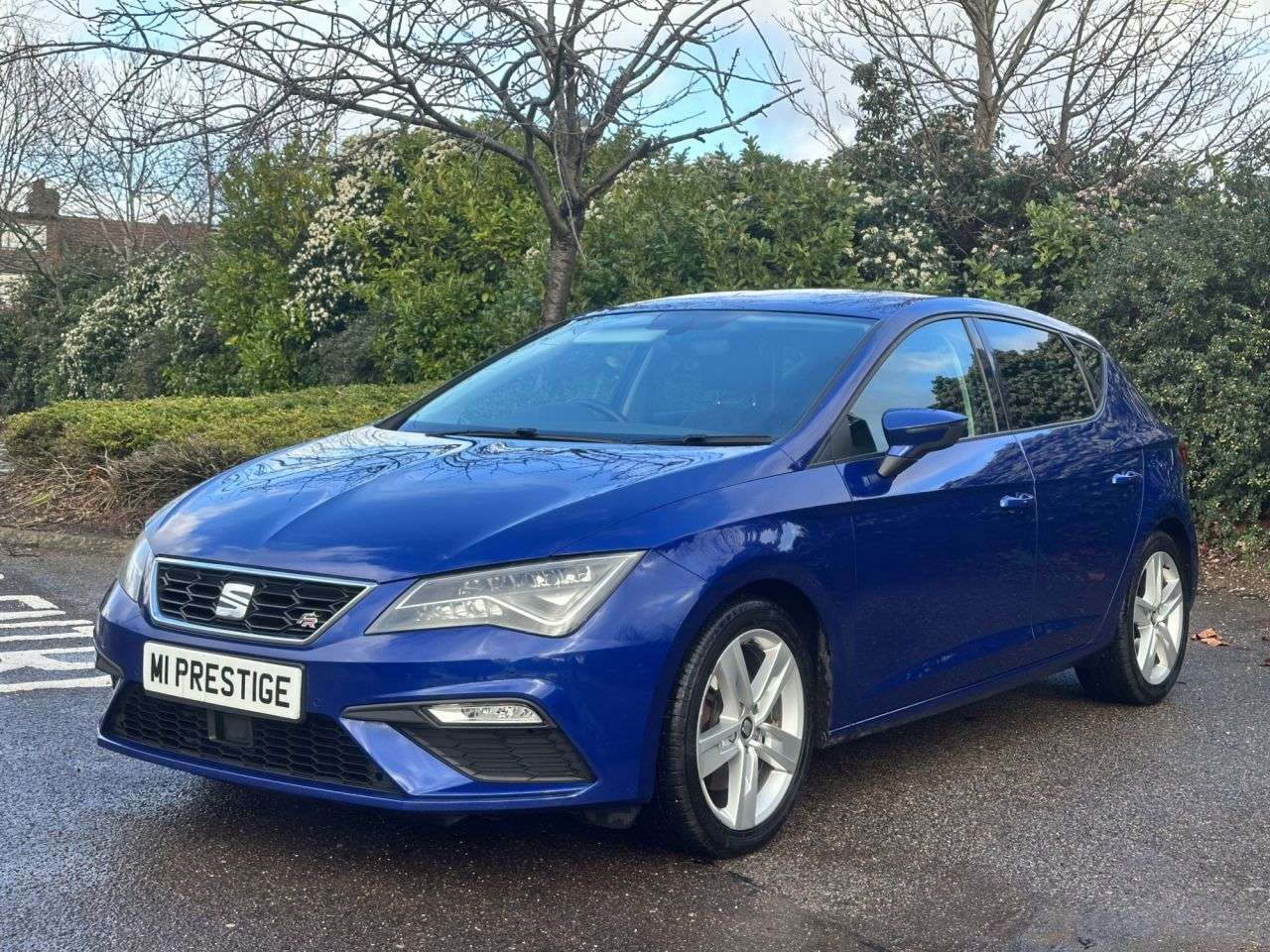 A 2019 SEAT LEON 2.0 TSI FR Hatchback 5dr Petrol DSG Euro 6 (s/s) (190 ps) C/CONTROL-SATNAV- A 2019 SEAT LEON 2.0 TSI FR Hatchback 5dr Petrol DSG Euro 6 (s/s) (190 ps) C/CONTROL-SATNAV-