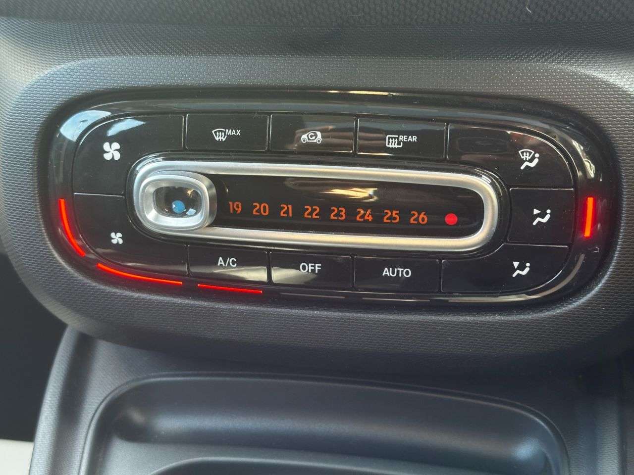 2017 SMART FORFOUR 2017 SMART FORFOUR