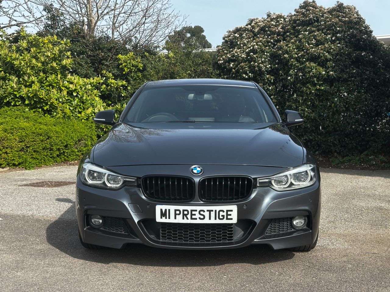 A 2018 BMW 3 SERIES 2.0 330i M Sport Shadow Edition Saloon 4dr Petrol Auto Euro 6 (s/s) (252 ps A 2018 BMW 3 SERIES 2.0 330i M Sport Shadow Edition Saloon 4dr Petrol Auto Euro 6 (s/s) (252 ps