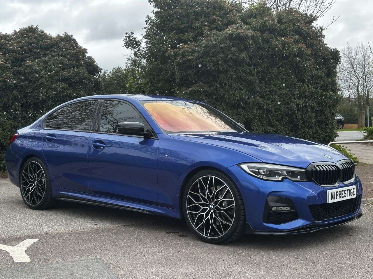 A 2019 BMW 3 SERIES 2.0 330i M Sport Saloon 4dr Petrol Auto Euro 6 (s/s) (258 ps) REV CAM-HEATE A 2019 BMW 3 SERIES 2.0 330i M Sport Saloon 4dr Petrol Auto Euro 6 (s/s) (258 ps) REV CAM-HEATE