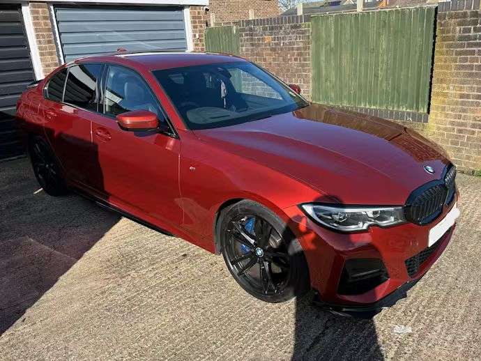 A 2019 BMW 3 SERIES 2.0 320i M Sport Saloon 4dr Petrol Auto Euro 6 (s/s) (184 ps) HUD-H/KARDON- A 2019 BMW 3 SERIES 2.0 320i M Sport Saloon 4dr Petrol Auto Euro 6 (s/s) (184 ps) HUD-H/KARDON-