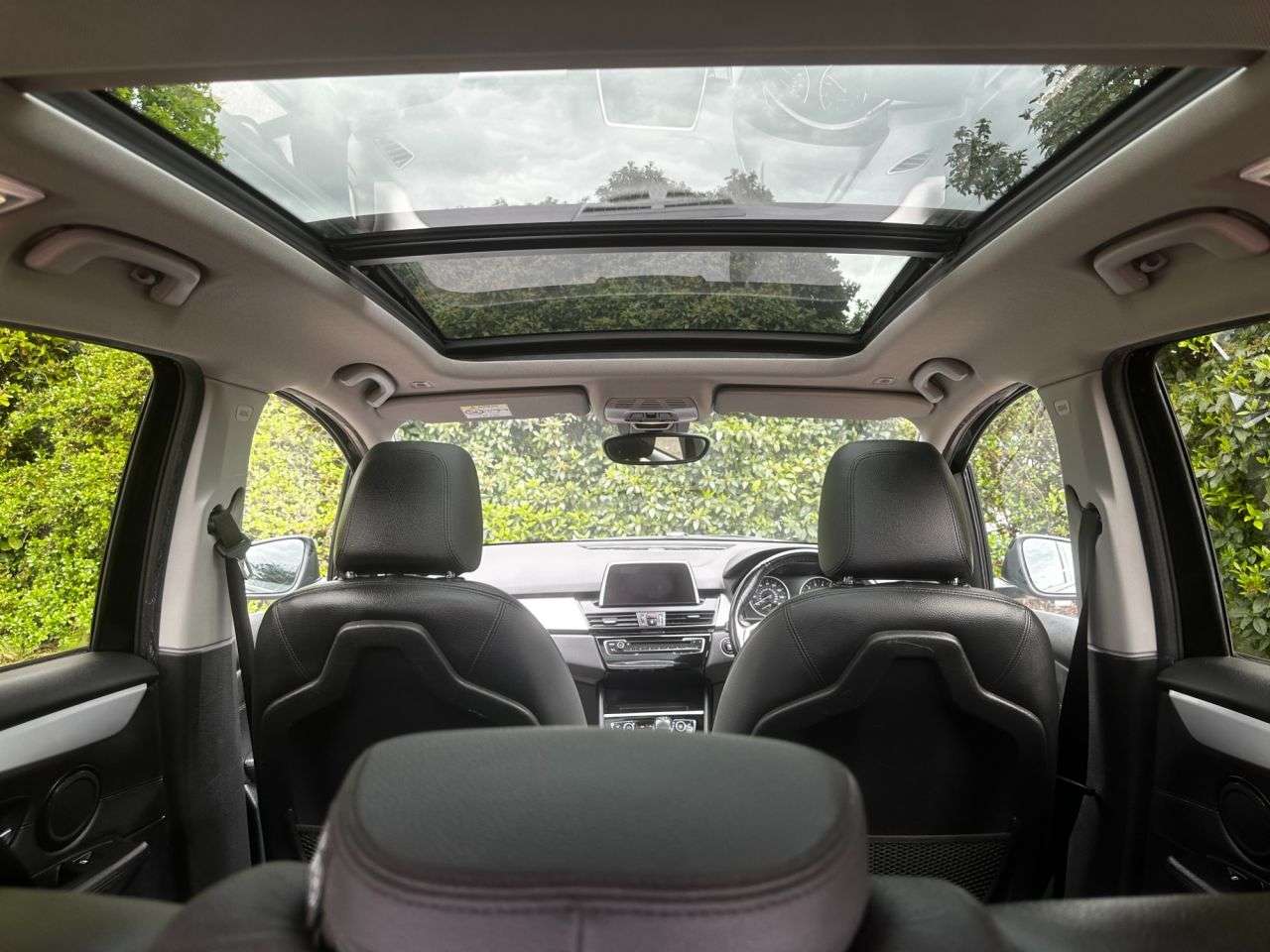 A 2017 BMW 2 SERIES GRAN TOURER 1.5 218i SE MPV 5dr Petrol Auto Euro 6 (s/s) (136 ps) LEATHER HEATED SEATS- A 2017 BMW 2 SERIES GRAN TOURER 1.5 218i SE MPV 5dr Petrol Auto Euro 6 (s/s) (136 ps) LEATHER HEATED SEATS-