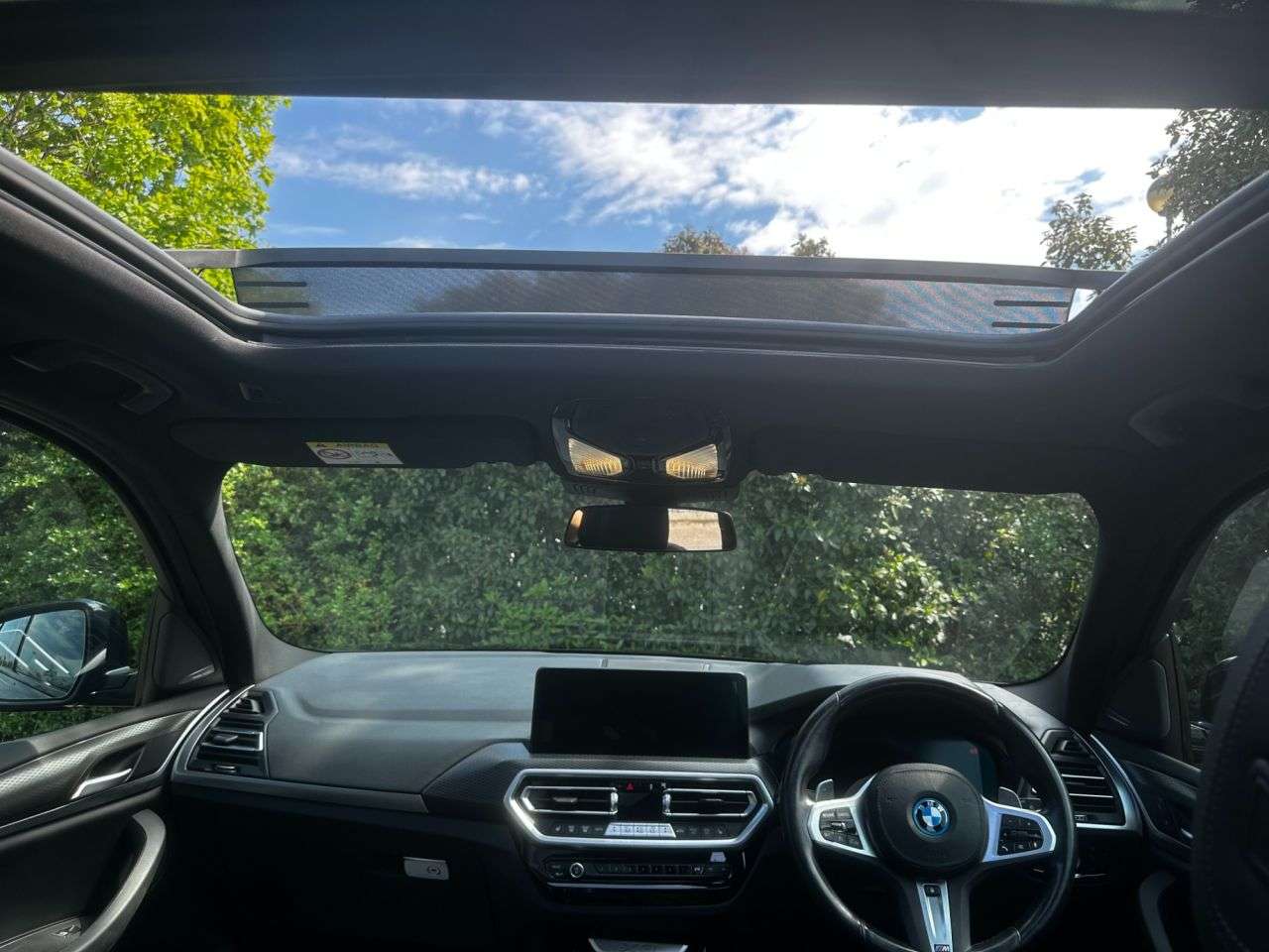 A 2023 BMW X3 2.0 30e 12kWh M Sport SUV 5dr Petrol Plug-in Hybrid Auto xDrive Euro 6 (s/s A 2023 BMW X3 2.0 30e 12kWh M Sport SUV 5dr Petrol Plug-in Hybrid Auto xDrive Euro 6 (s/s
