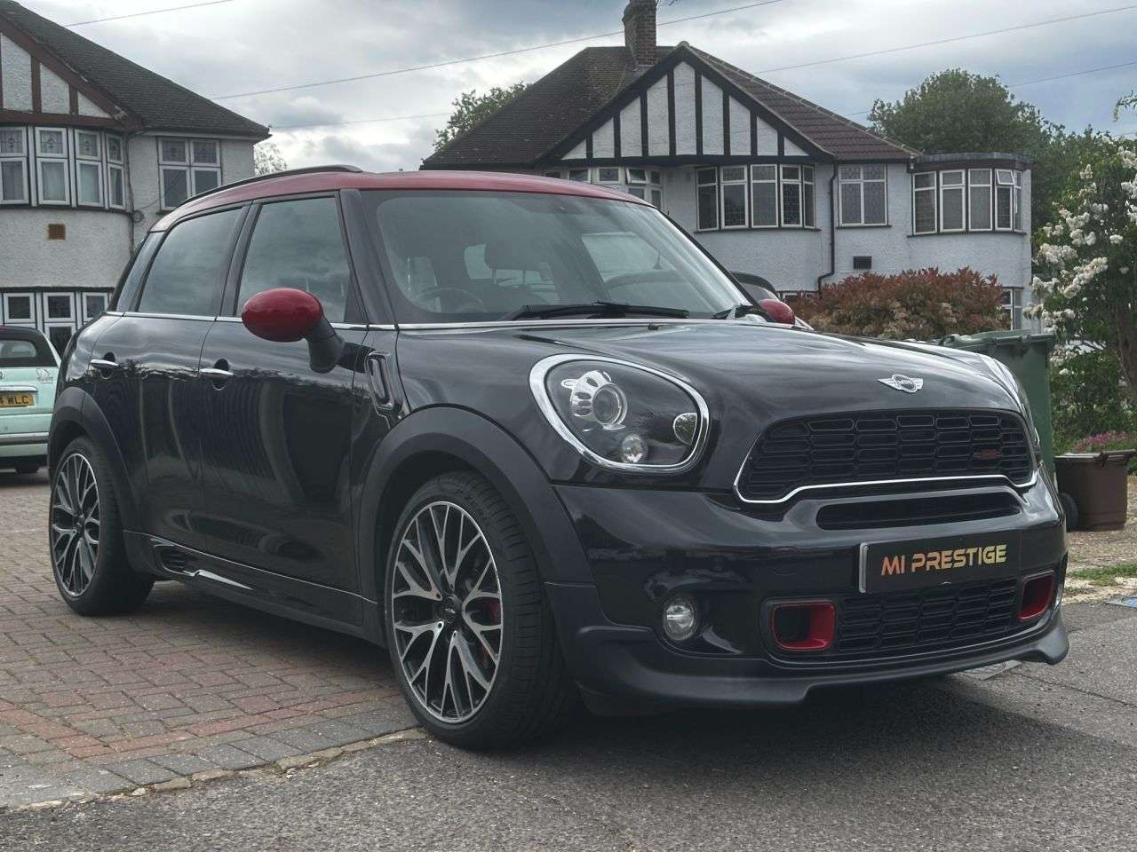 A 2013 MINI COUNTRYMAN 1.6 John Cooper Works SUV 5dr Petrol Auto ALL4 Euro 5 (218 ps) CHILI PK-HEA A 2013 MINI COUNTRYMAN 1.6 John Cooper Works SUV 5dr Petrol Auto ALL4 Euro 5 (218 ps) CHILI PK-HEA