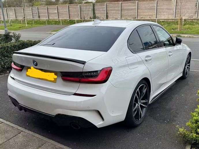A 2020 BMW 3 SERIES 2.0 330i M Sport Saloon 4dr Petrol Auto Euro 6 (s/s) (258 ps) M SPORT PLUS A 2020 BMW 3 SERIES 2.0 330i M Sport Saloon 4dr Petrol Auto Euro 6 (s/s) (258 ps) M SPORT PLUS