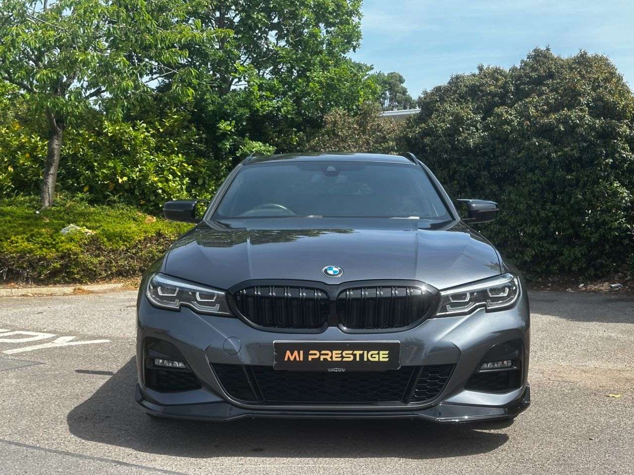 A 2021 BMW 3 SERIES 2.0 320i M Sport Touring 5dr Petrol Auto Euro 6 (s/s) (184 ps) HTD SEATS-D/ A 2021 BMW 3 SERIES 2.0 320i M Sport Touring 5dr Petrol Auto Euro 6 (s/s) (184 ps) HTD SEATS-D/