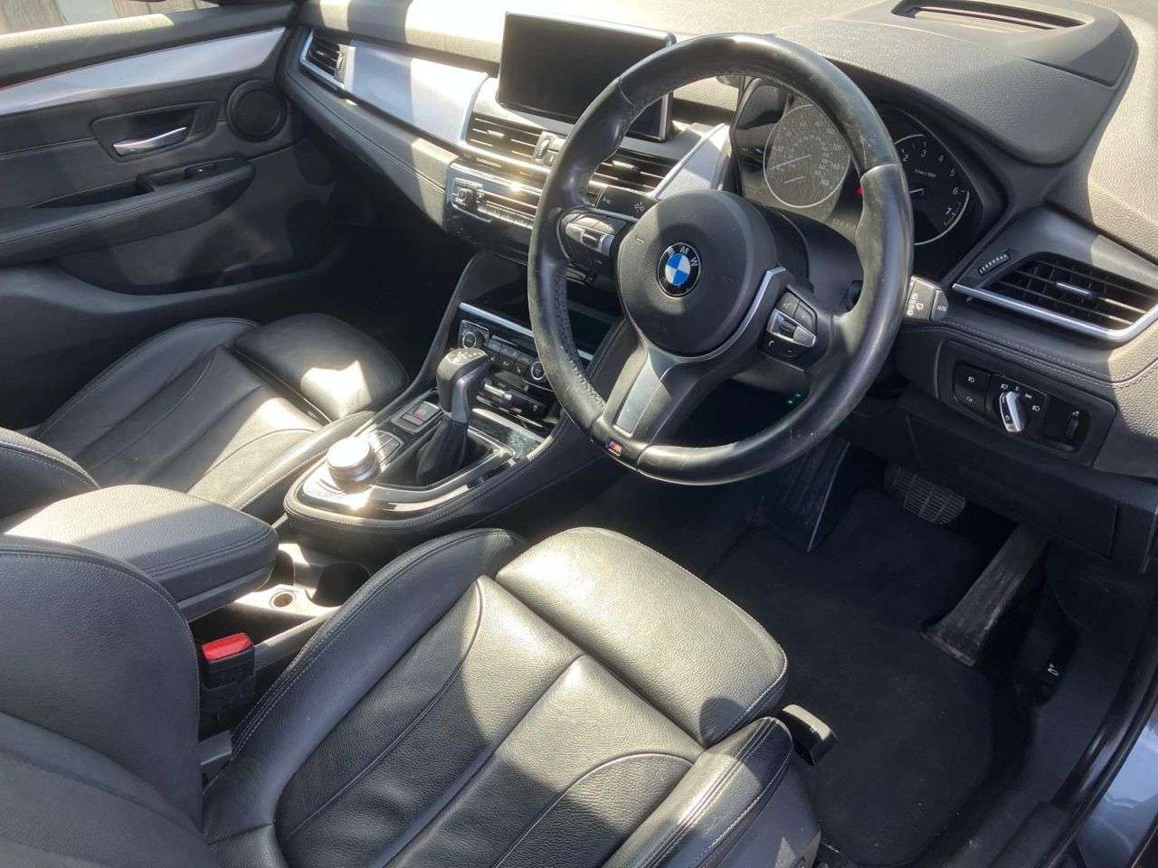 A 2017 BMW 2 SERIES GRAN TOURER 1.5 218i M Sport MPV 5dr Petrol Auto Euro 6 (s/s) (136 ps) HEATED SEAT - 7 A 2017 BMW 2 SERIES GRAN TOURER 1.5 218i M Sport MPV 5dr Petrol Auto Euro 6 (s/s) (136 ps) HEATED SEAT - 7