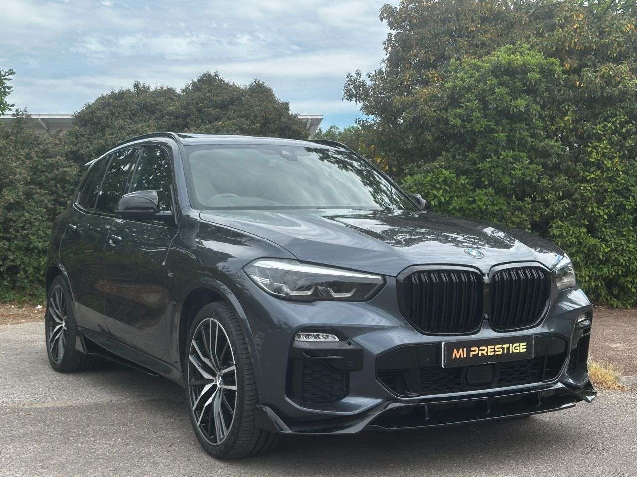 A 2019 BMW X5 3.0 30d M Sport SUV 5dr Diesel Auto xDrive Euro 6 (s/s) (265 ps) ONE OWNER A 2019 BMW X5 3.0 30d M Sport SUV 5dr Diesel Auto xDrive Euro 6 (s/s) (265 ps) ONE OWNER