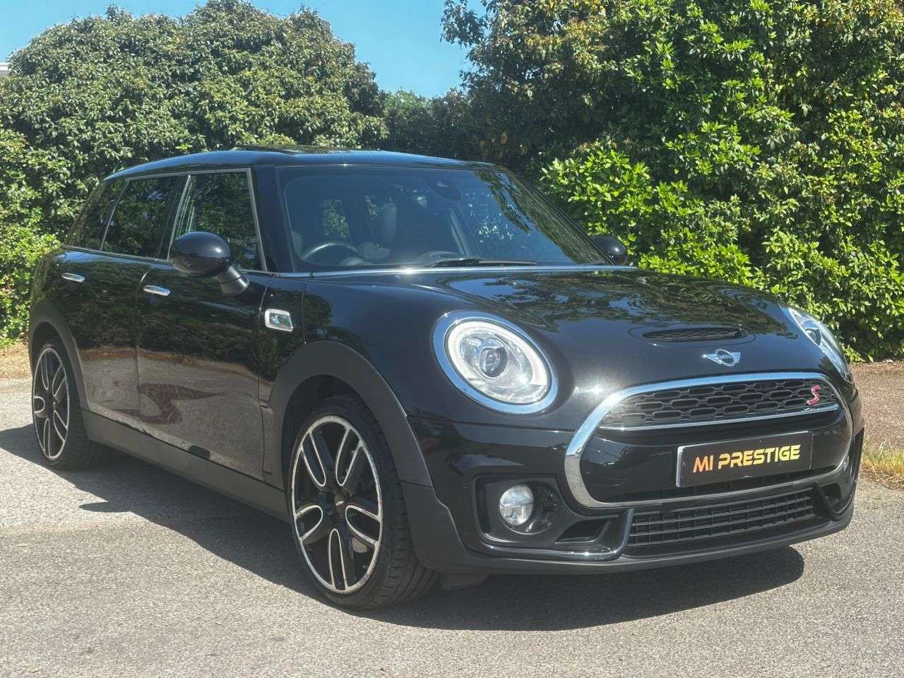 A 2017 MINI CLUBMAN 2.0 Cooper S Estate 6dr Petrol Auto Euro 6 (s/s) (192 ps) APPLE CAR PLAY - A 2017 MINI CLUBMAN 2.0 Cooper S Estate 6dr Petrol Auto Euro 6 (s/s) (192 ps) APPLE CAR PLAY -
