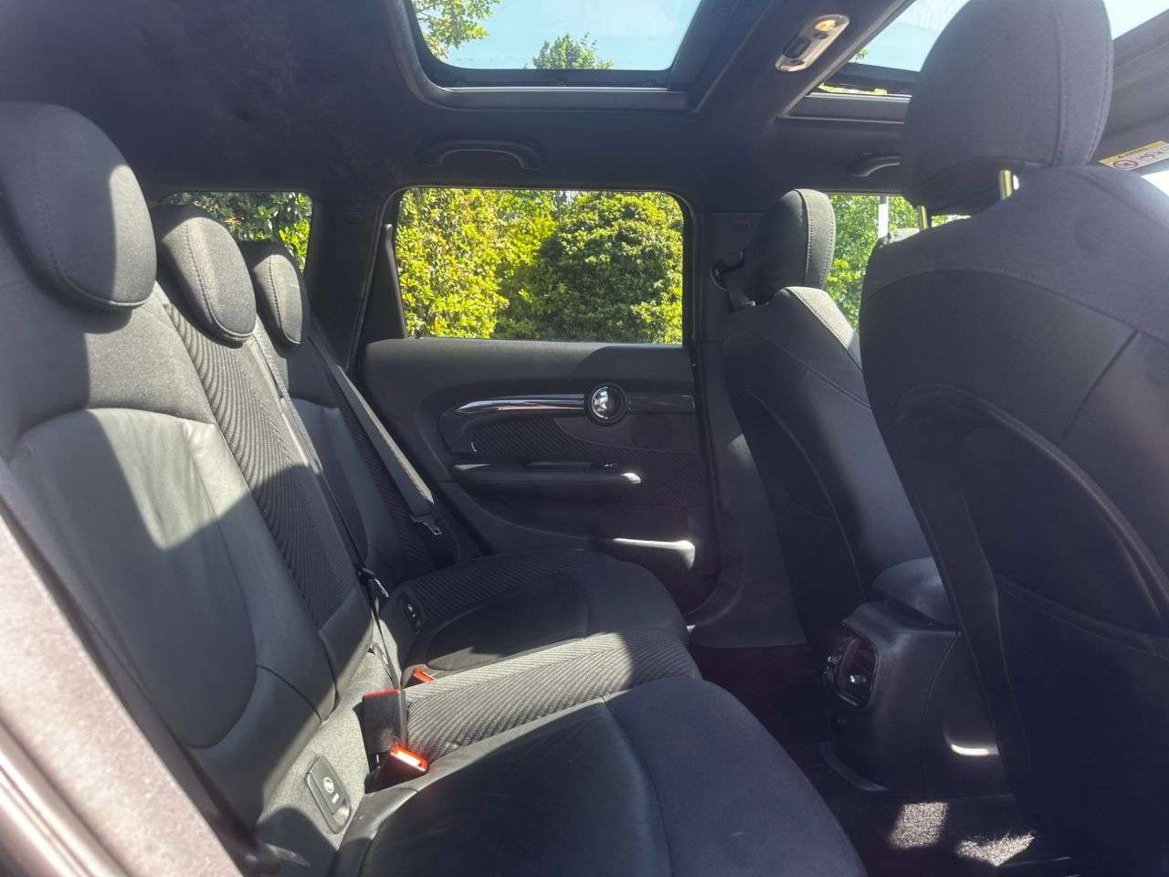2017 MINI CLUBMAN 2017 MINI CLUBMAN