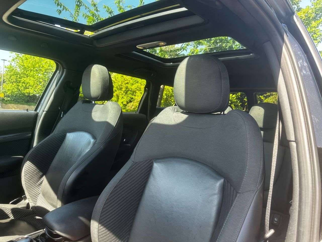 2017 MINI CLUBMAN 2017 MINI CLUBMAN