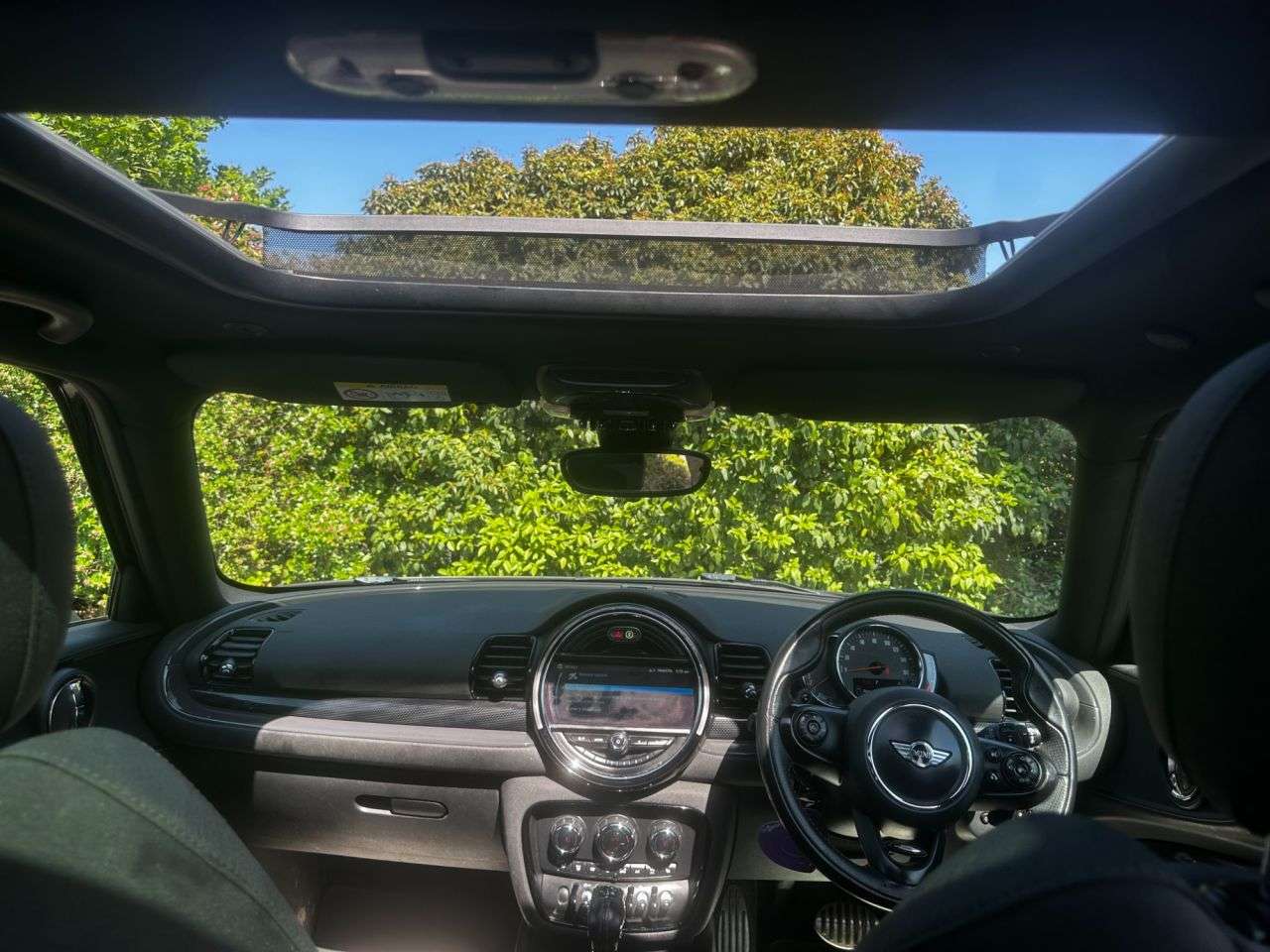 2017 MINI CLUBMAN 2017 MINI CLUBMAN