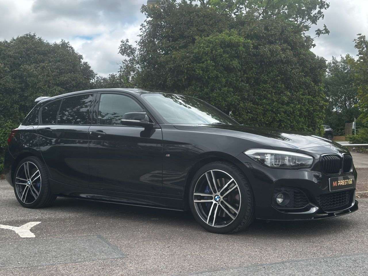 A 2019 BMW 1 SERIES 1.5 118i GPF M Sport Shadow Edition Hatchback 5dr Petrol Manual Euro 6 (s/s A 2019 BMW 1 SERIES 1.5 118i GPF M Sport Shadow Edition Hatchback 5dr Petrol Manual Euro 6 (s/s