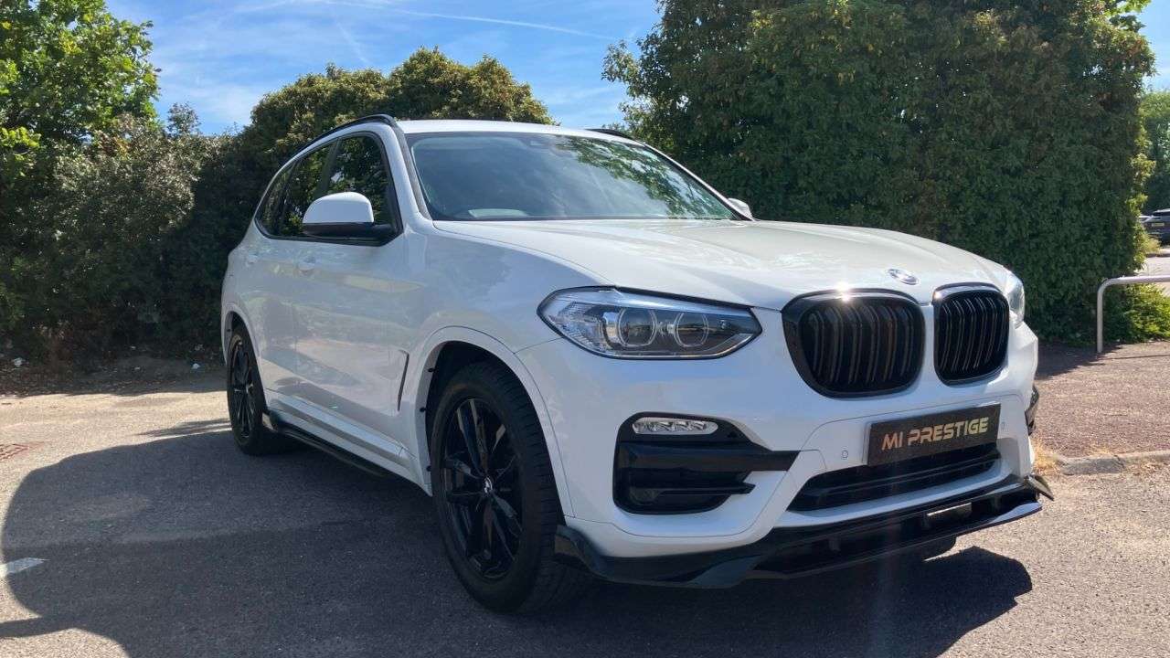 A 2019 BMW X3 2.0 20i GPF SE SUV 5dr Petrol Auto xDrive Euro 6 (s/s) (184 ps) 18in BLK AL A 2019 BMW X3 2.0 20i GPF SE SUV 5dr Petrol Auto xDrive Euro 6 (s/s) (184 ps) 18in BLK AL