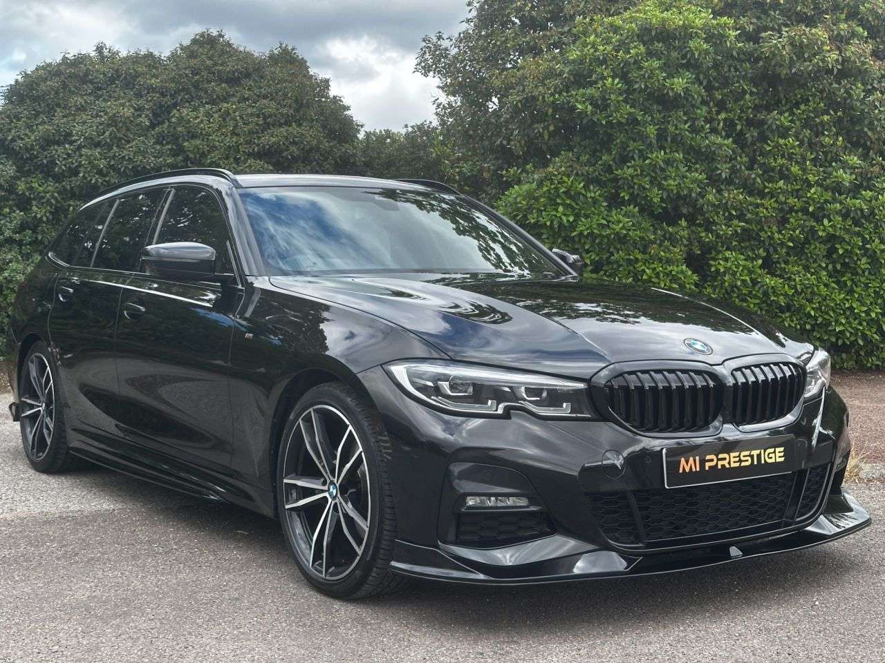 A 2020 BMW 3 SERIES 2.0 320i M Sport Touring 5dr Petrol Auto Euro 6 (s/s) (184 ps) 19in MSP ALL A 2020 BMW 3 SERIES 2.0 320i M Sport Touring 5dr Petrol Auto Euro 6 (s/s) (184 ps) 19in MSP ALL