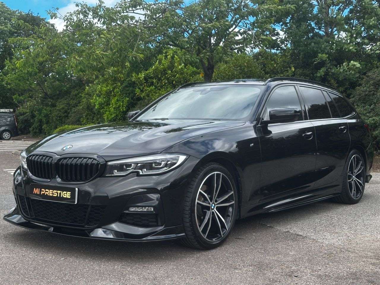 A 2020 BMW 3 SERIES 2.0 320i M Sport Touring 5dr Petrol Auto Euro 6 (s/s) (184 ps) 19in MSP ALL A 2020 BMW 3 SERIES 2.0 320i M Sport Touring 5dr Petrol Auto Euro 6 (s/s) (184 ps) 19in MSP ALL