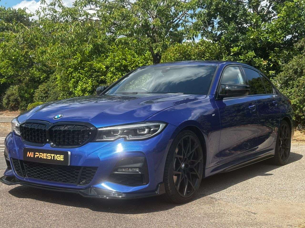 A 2019 BMW 3 SERIES 2.0 330i M Sport Saloon 4dr Petrol Auto Euro 6 (s/s) (258 ps) CARPLAY-HIFI A 2019 BMW 3 SERIES 2.0 330i M Sport Saloon 4dr Petrol Auto Euro 6 (s/s) (258 ps) CARPLAY-HIFI