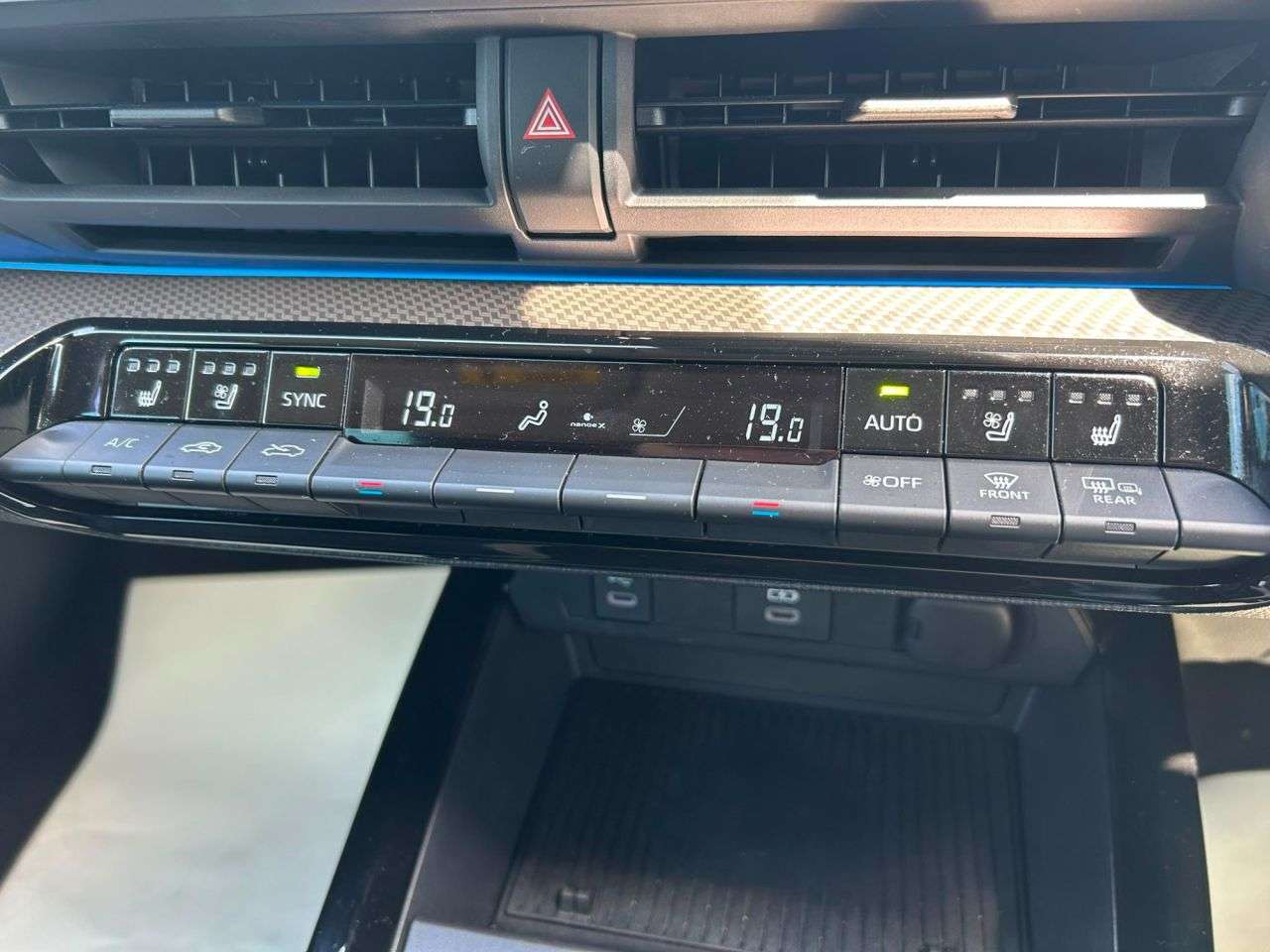 2025 TOYOTA PRIUS 2025 TOYOTA PRIUS