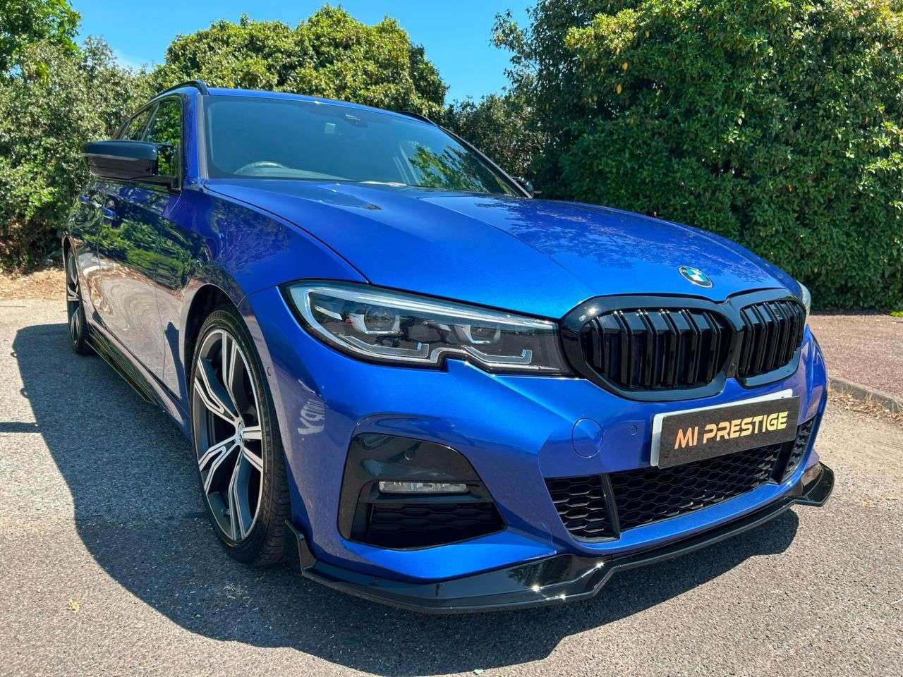 A 2020 BMW 3 SERIES 2.0 320i M Sport Touring 5dr Petrol Auto Euro 6 (s/s) (184 ps) CARPLAY-HEAT A 2020 BMW 3 SERIES 2.0 320i M Sport Touring 5dr Petrol Auto Euro 6 (s/s) (184 ps) CARPLAY-HEAT