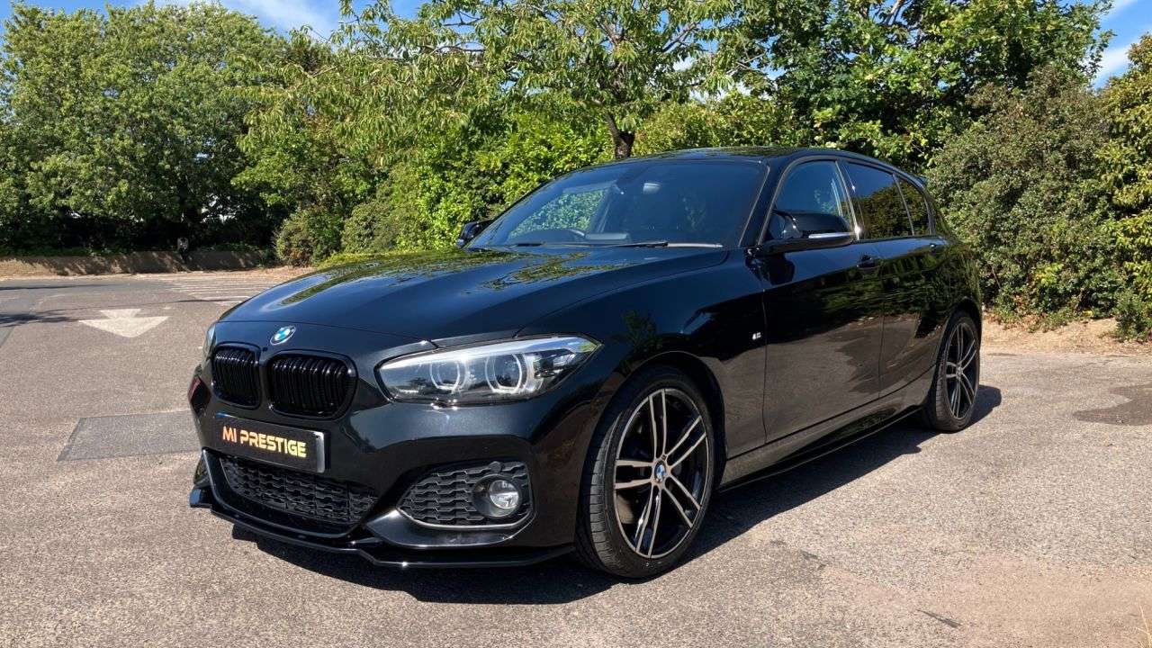 A 2019 BMW 1 SERIES 1.5 118i GPF M Sport Shadow Edition Hatchback 5dr Petrol Manual Euro 6 (s/s A 2019 BMW 1 SERIES 1.5 118i GPF M Sport Shadow Edition Hatchback 5dr Petrol Manual Euro 6 (s/s