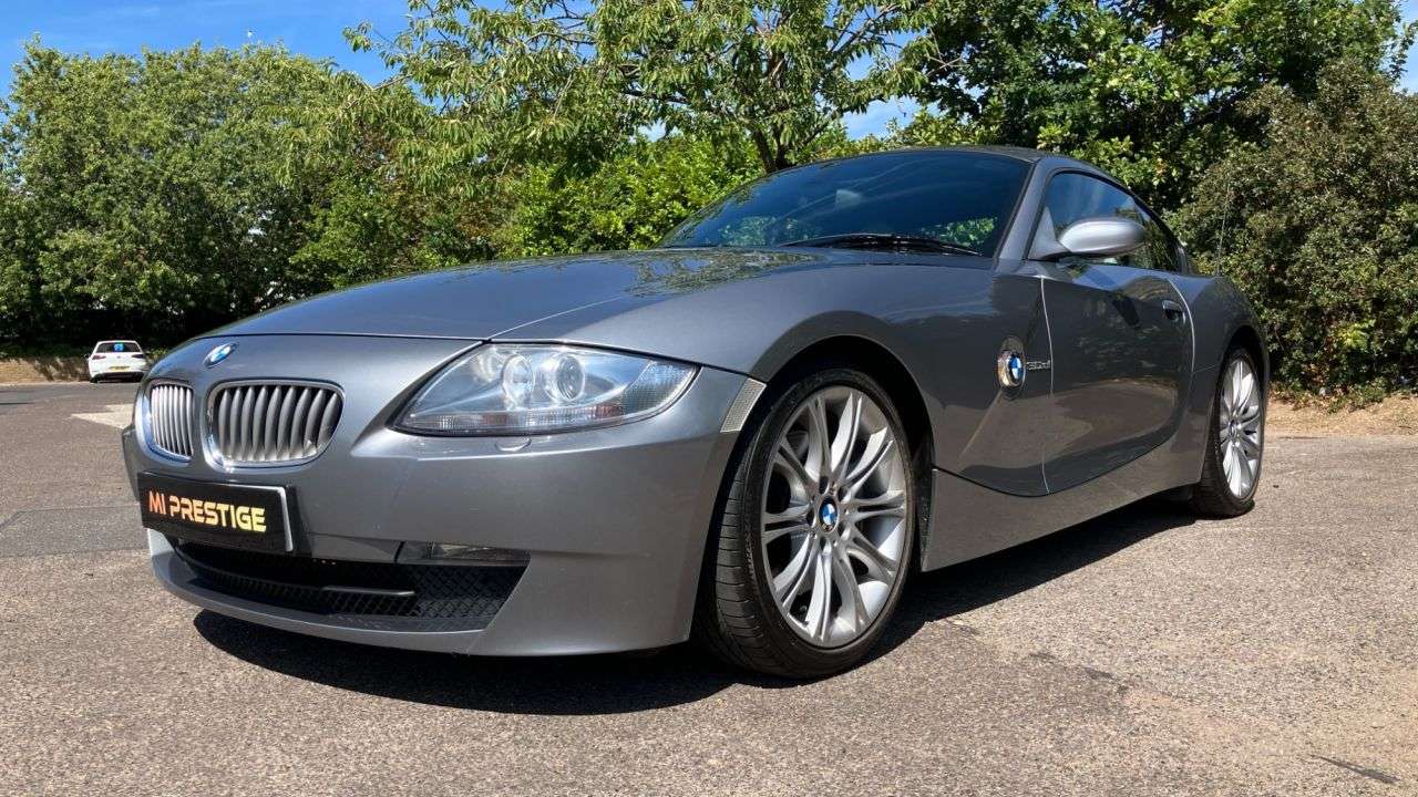A 2006 BMW Z4 3.0 si Sport Coupe 2dr Petrol Auto Euro 4 (265 ps) PARKING AIDS - 18in ALLO A 2006 BMW Z4 3.0 si Sport Coupe 2dr Petrol Auto Euro 4 (265 ps) PARKING AIDS - 18in ALLO