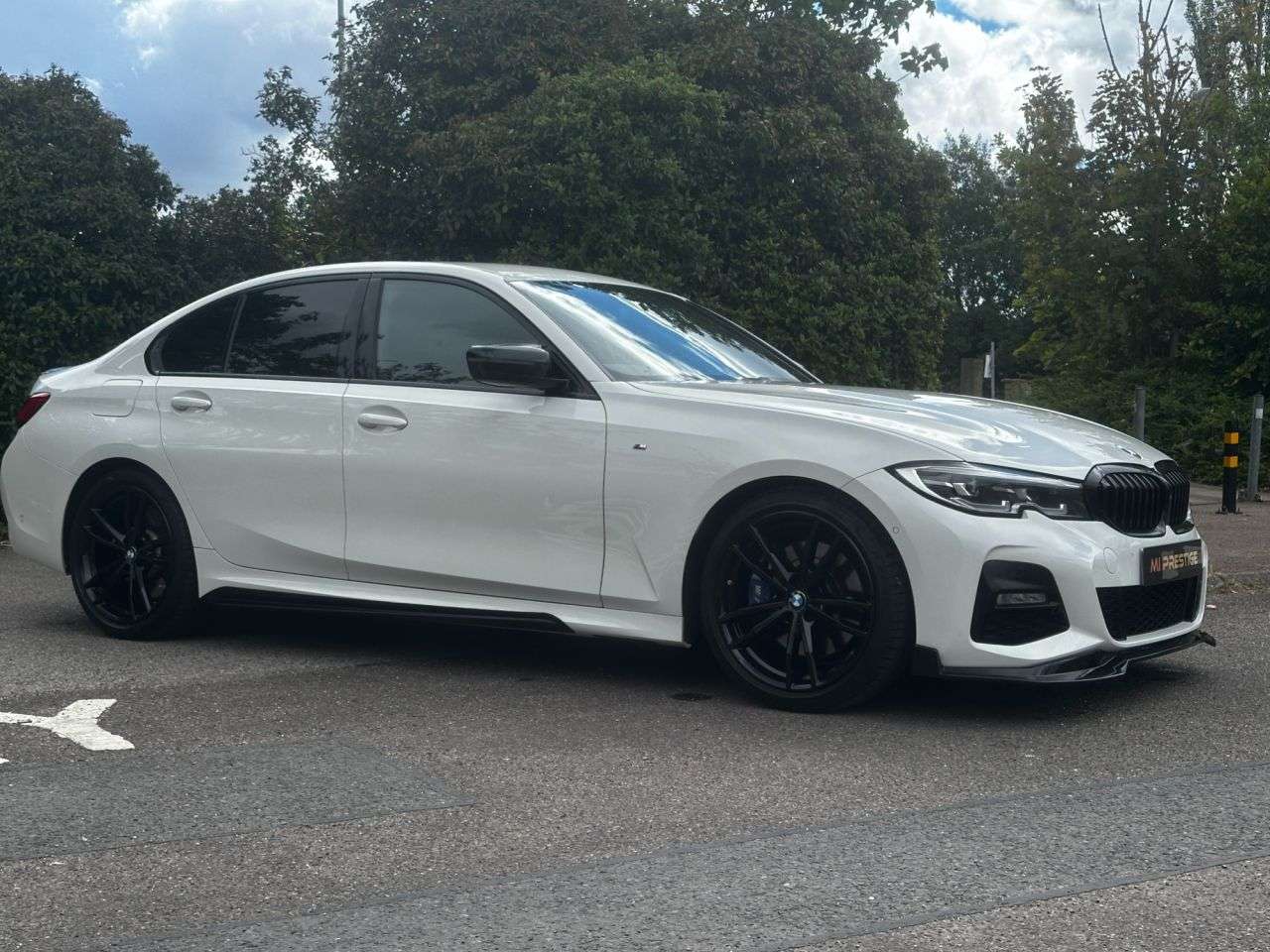 A 2019 BMW 3 SERIES 2.0 330i M Sport Saloon 4dr Petrol Auto Euro 6 (s/s) (258 ps) 19in ALLOYS-T A 2019 BMW 3 SERIES 2.0 330i M Sport Saloon 4dr Petrol Auto Euro 6 (s/s) (258 ps) 19in ALLOYS-T