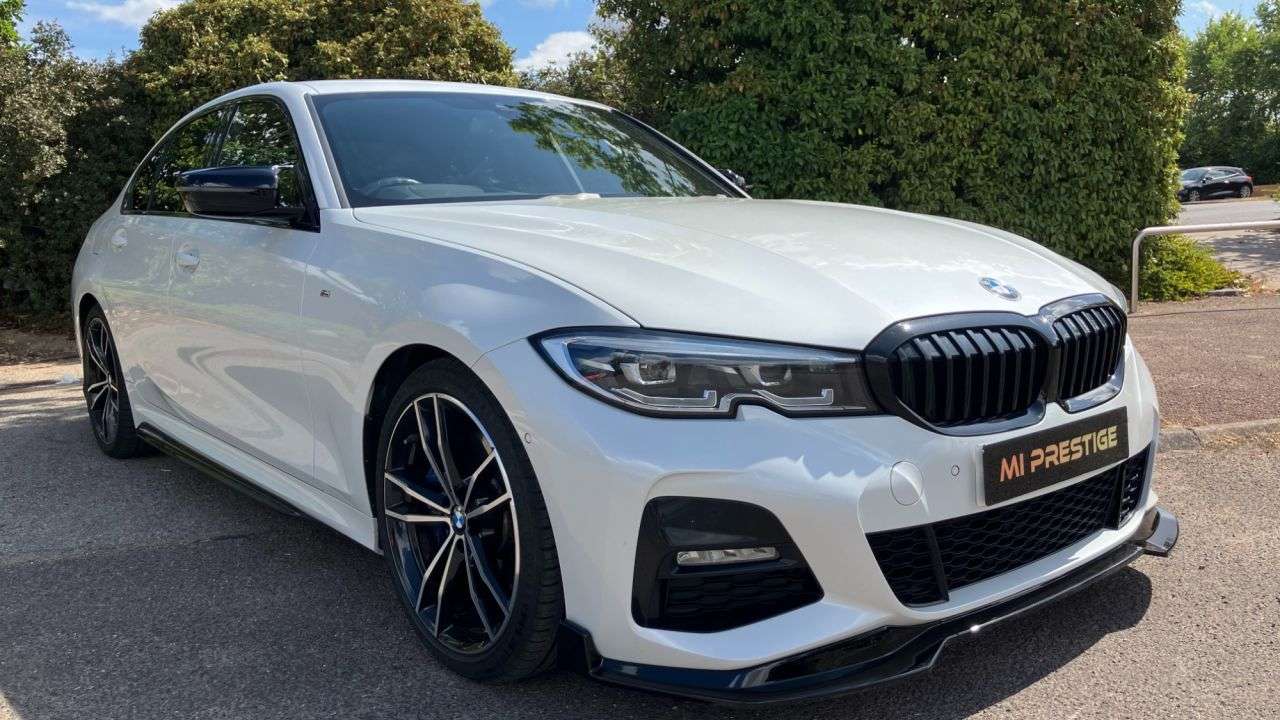 A 2019 BMW 3 SERIES 2.0 330i M Sport Saloon 4dr Petrol Auto Euro 6 (s/s) (258 ps) 19in ALLOYS-T A 2019 BMW 3 SERIES 2.0 330i M Sport Saloon 4dr Petrol Auto Euro 6 (s/s) (258 ps) 19in ALLOYS-T