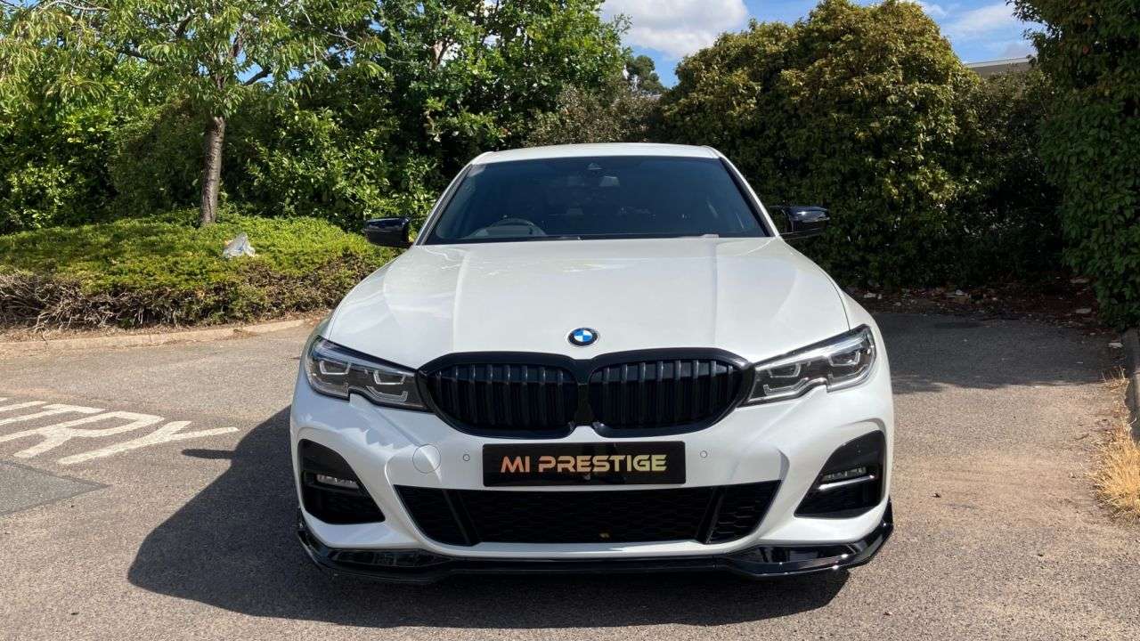 A 2019 BMW 3 SERIES 2.0 330i M Sport Saloon 4dr Petrol Auto Euro 6 (s/s) (258 ps) 19in ALLOYS-T A 2019 BMW 3 SERIES 2.0 330i M Sport Saloon 4dr Petrol Auto Euro 6 (s/s) (258 ps) 19in ALLOYS-T
