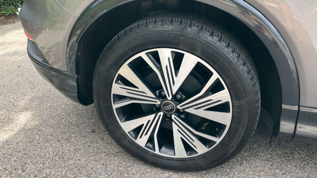 2023 AUDI Q4 E-TRON 2023 AUDI Q4 E-TRON