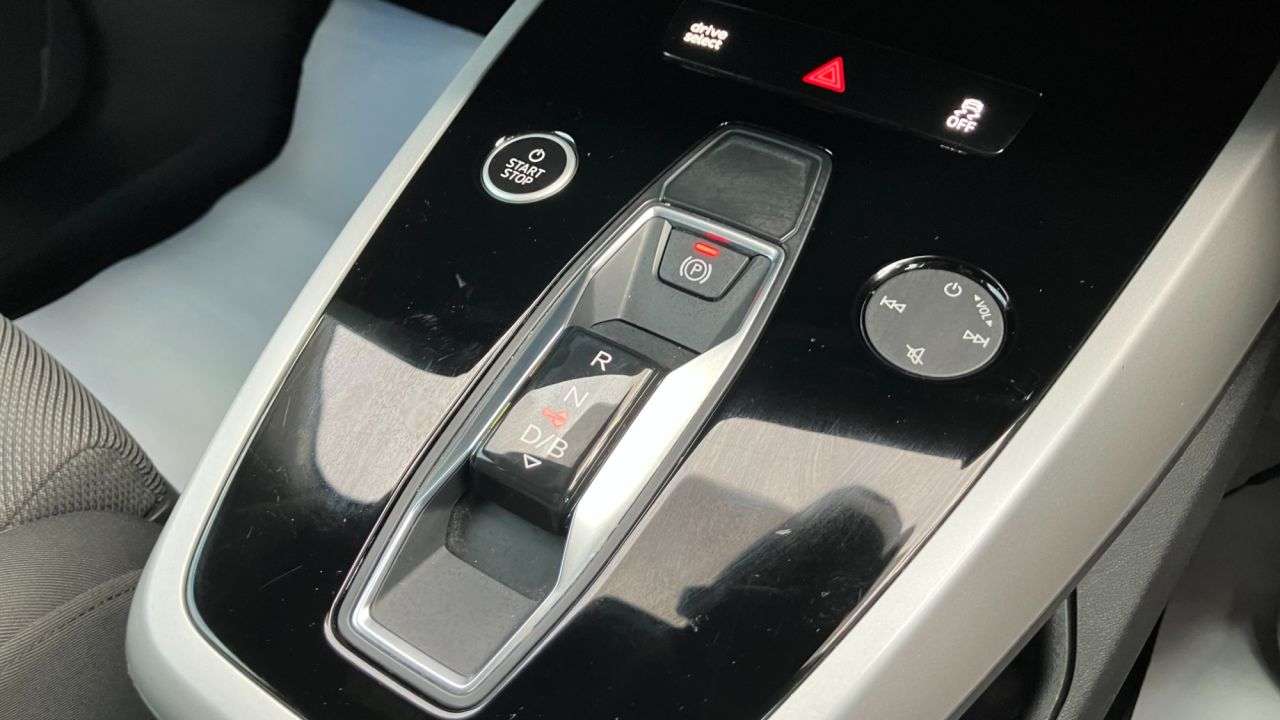2023 AUDI Q4 E-TRON 2023 AUDI Q4 E-TRON