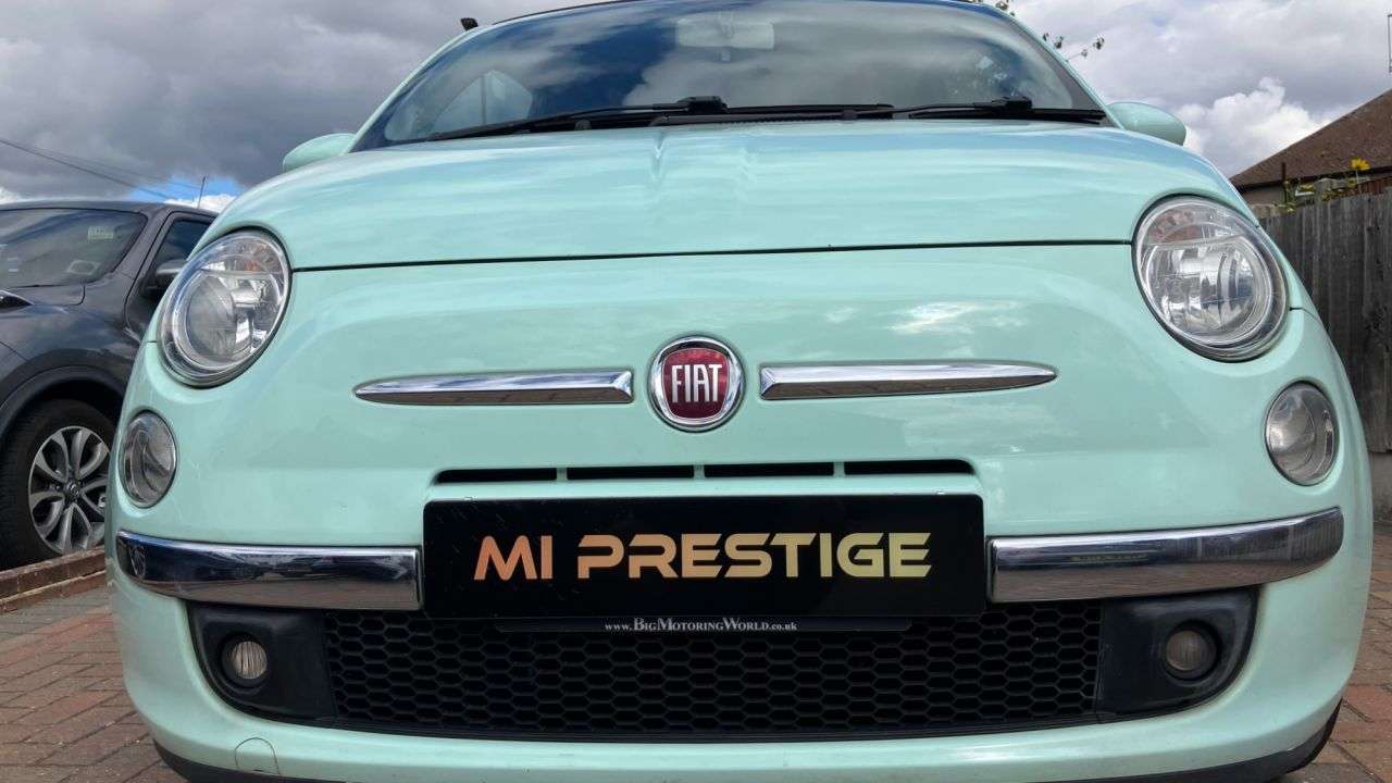 A 2014 FIAT 500C 1.2 Lounge Convertible 2dr Petrol Manual Euro 6 (s/s) (69 bhp) BLUE & ME-SM A 2014 FIAT 500C 1.2 Lounge Convertible 2dr Petrol Manual Euro 6 (s/s) (69 bhp) BLUE & ME-SM