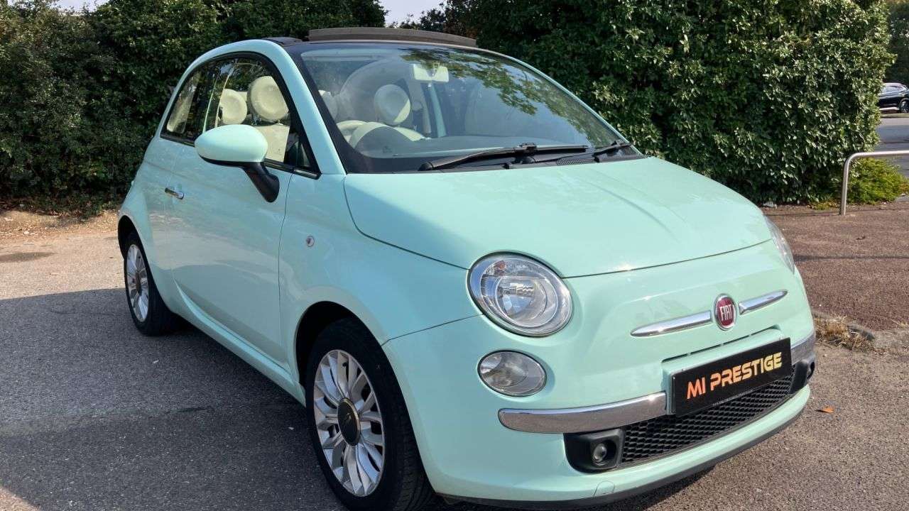 A 2014 FIAT 500C 1.2 Lounge Convertible 2dr Petrol Manual Euro 6 (s/s) (69 bhp) BLUE & ME-SM A 2014 FIAT 500C 1.2 Lounge Convertible 2dr Petrol Manual Euro 6 (s/s) (69 bhp) BLUE & ME-SM