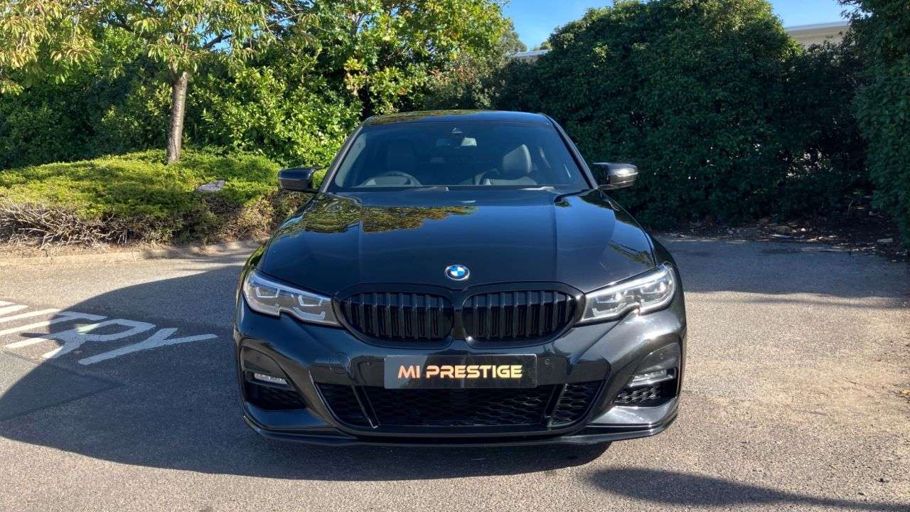 A 2019 BMW 3 SERIES 2.0 330i M Sport Saloon 4dr Petrol Auto Euro 6 (s/s) (258 ps) REVCAM-CARPLA A 2019 BMW 3 SERIES 2.0 330i M Sport Saloon 4dr Petrol Auto Euro 6 (s/s) (258 ps) REVCAM-CARPLA