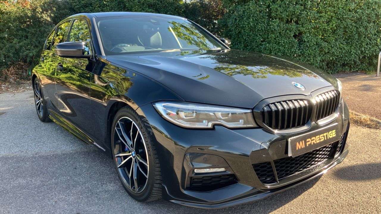 A 2019 BMW 3 SERIES 2.0 330i M Sport Saloon 4dr Petrol Auto Euro 6 (s/s) (258 ps) REVCAM-CARPLA A 2019 BMW 3 SERIES 2.0 330i M Sport Saloon 4dr Petrol Auto Euro 6 (s/s) (258 ps) REVCAM-CARPLA