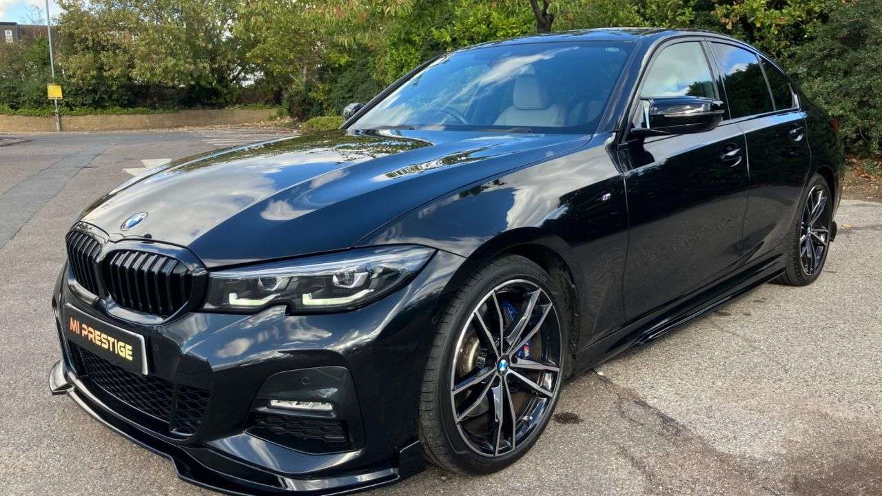 A 2022 BMW 3 SERIES 2.0 330i M Sport Saloon 4dr Petrol Auto Euro 6 (s/s) (258 ps) COMFORT PLUS A 2022 BMW 3 SERIES 2.0 330i M Sport Saloon 4dr Petrol Auto Euro 6 (s/s) (258 ps) COMFORT PLUS