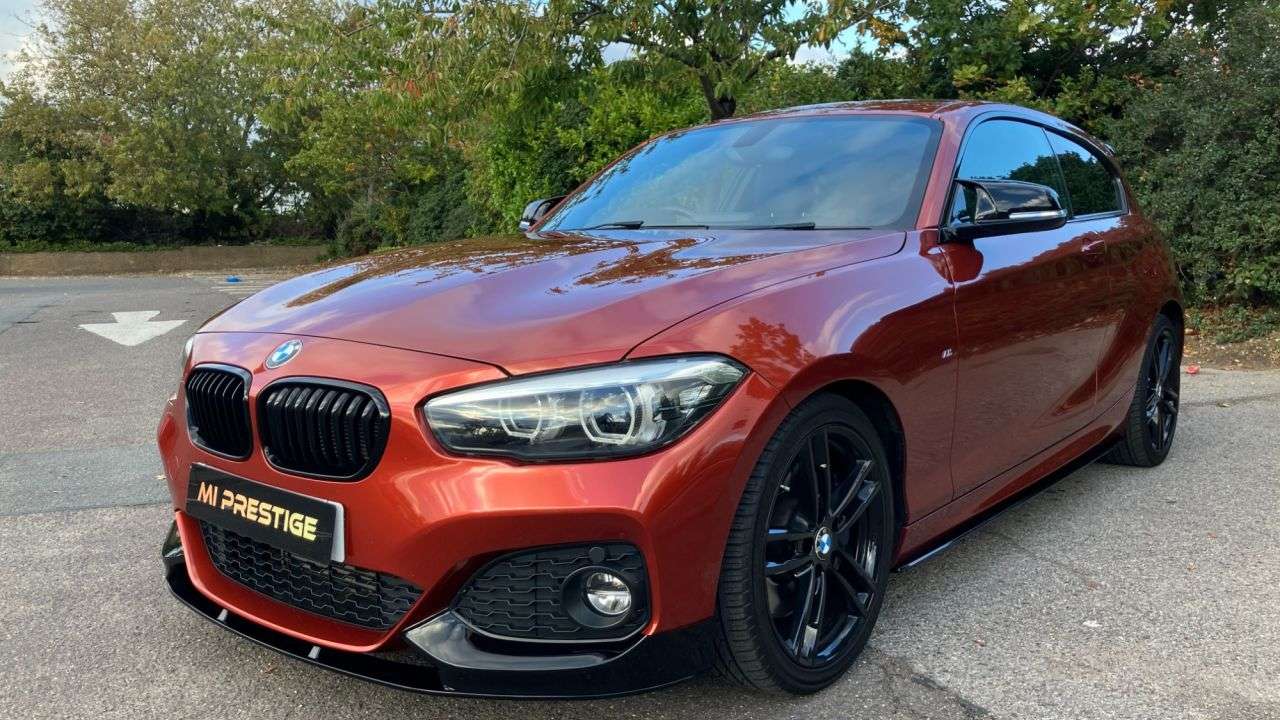 A 2018 BMW 1 SERIES 1.5 118i M Sport Shadow Edition Hatchback 3dr Petrol Auto Euro 6 (s/s) (136 A 2018 BMW 1 SERIES 1.5 118i M Sport Shadow Edition Hatchback 3dr Petrol Auto Euro 6 (s/s) (136