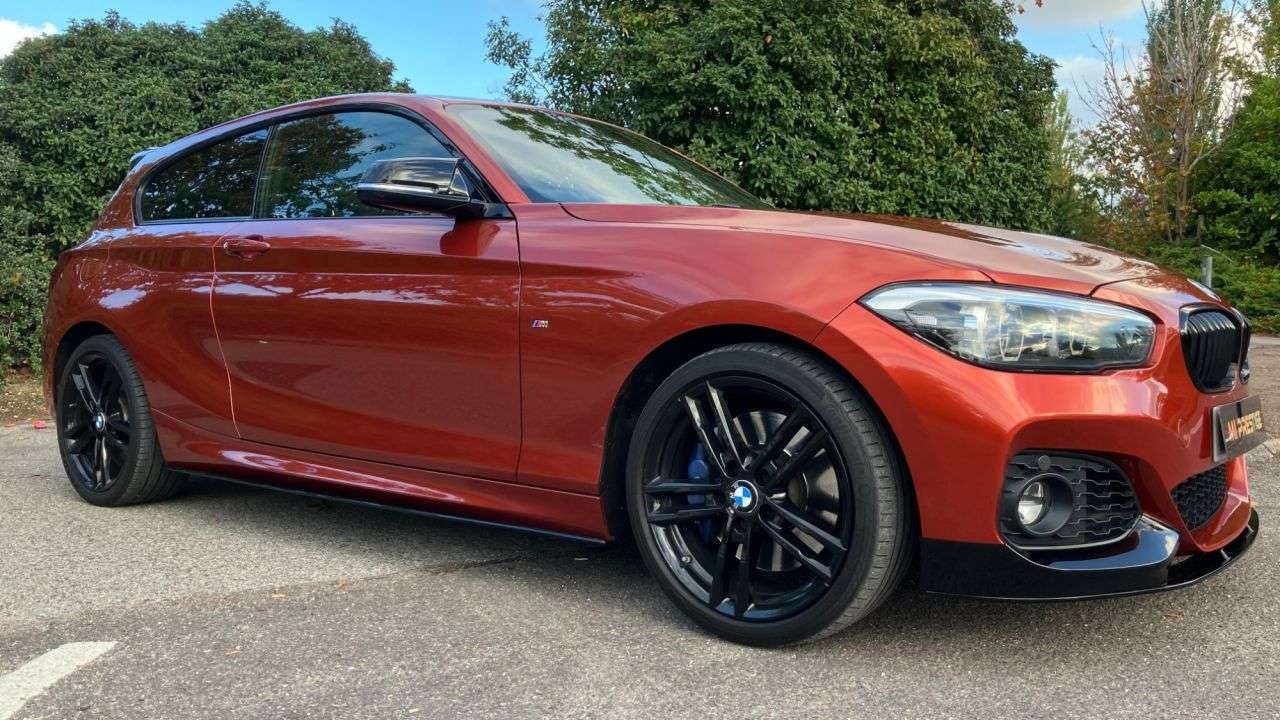 A 2018 BMW 1 SERIES 1.5 118i M Sport Shadow Edition Hatchback 3dr Petrol Auto Euro 6 (s/s) (136 A 2018 BMW 1 SERIES 1.5 118i M Sport Shadow Edition Hatchback 3dr Petrol Auto Euro 6 (s/s) (136